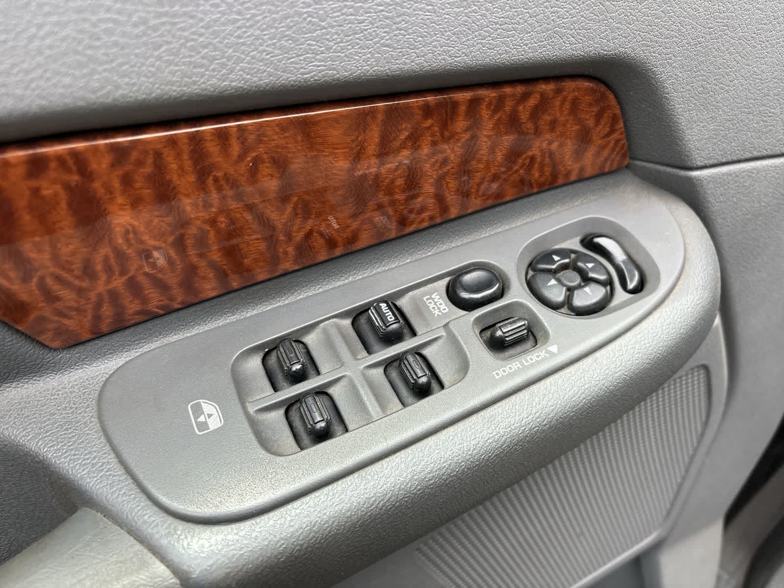 Thumbnail: 2006 Dodge Ram 3500 - 10