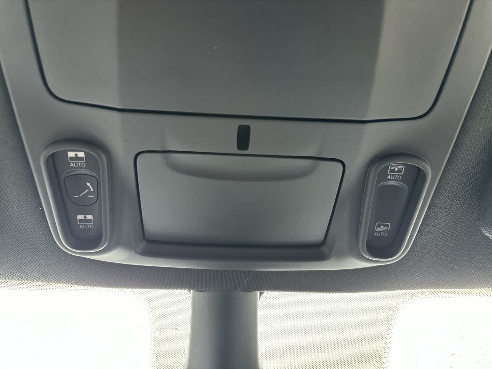 Thumbnail: 2026 Chrysler Pacifica - 27