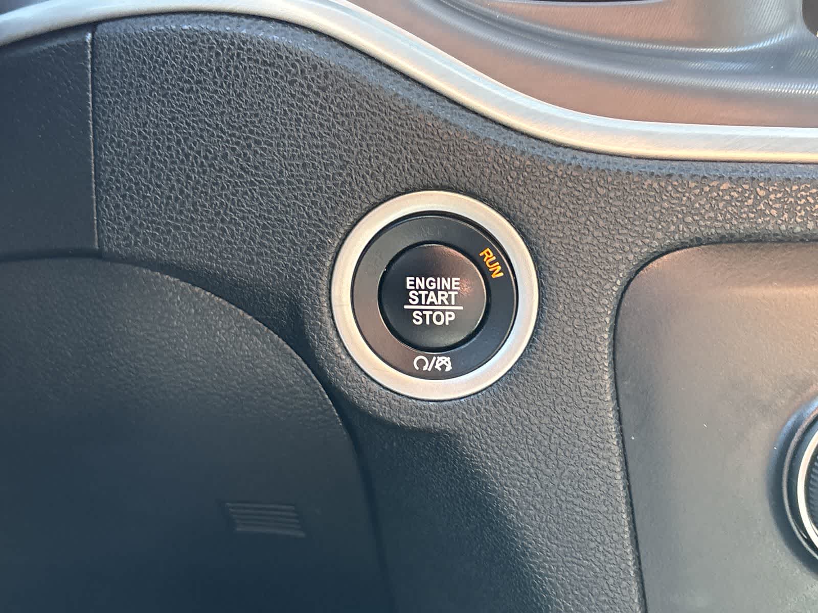 Thumbnail: 2022 Dodge Charger - 28