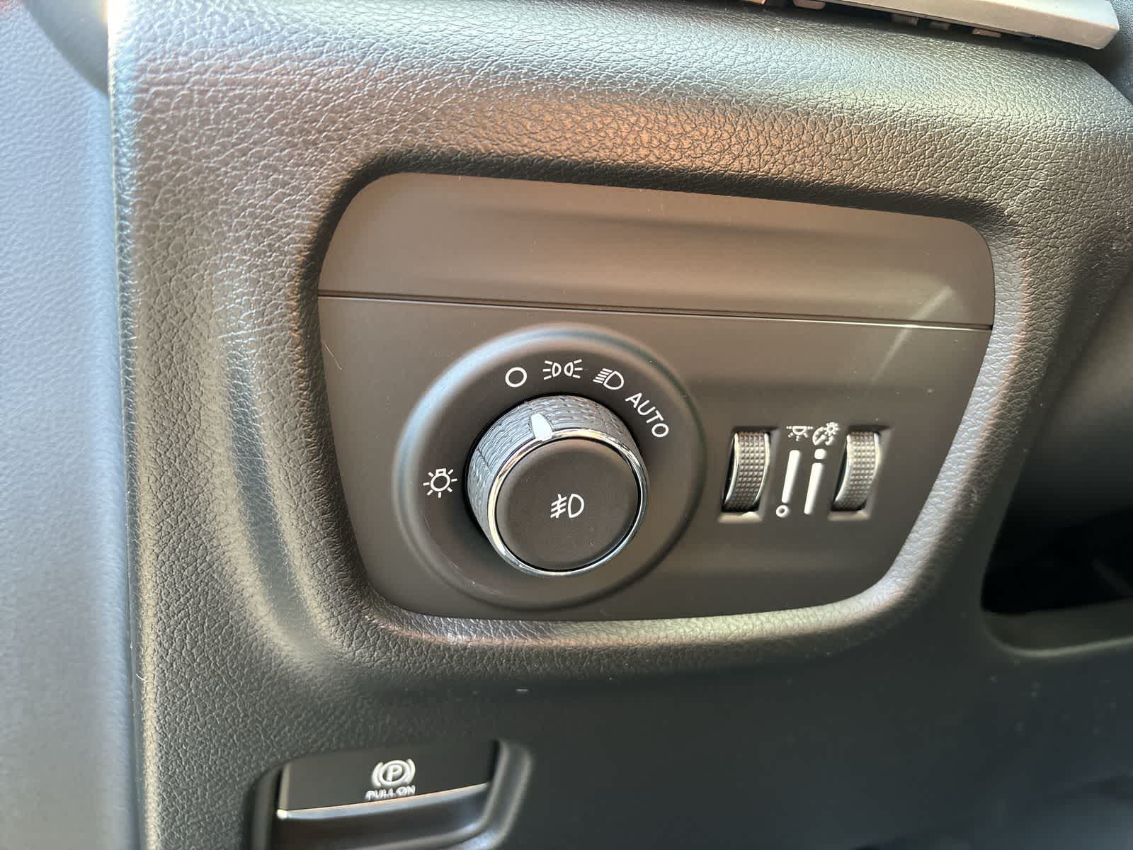 Thumbnail: 2026 Jeep Grand Cherokee - 10