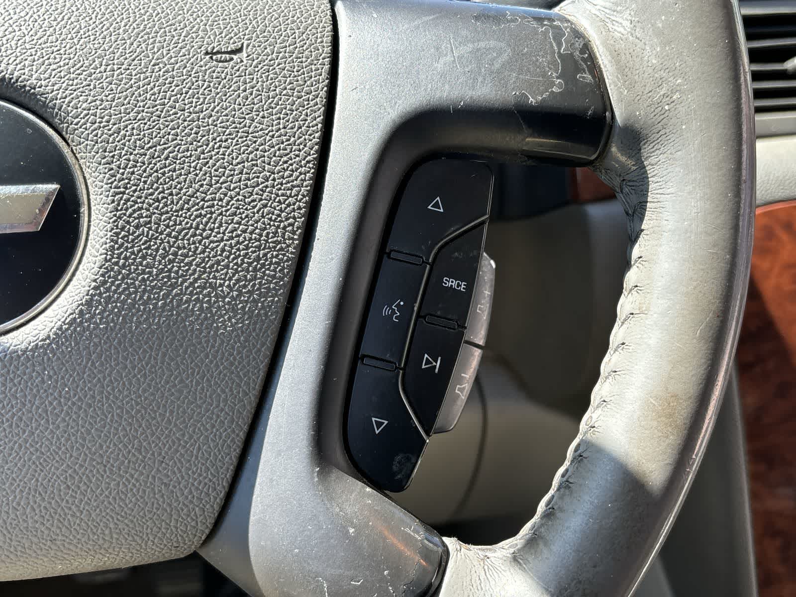 Thumbnail: 2008 Chevrolet Avalanche 1500 - 21