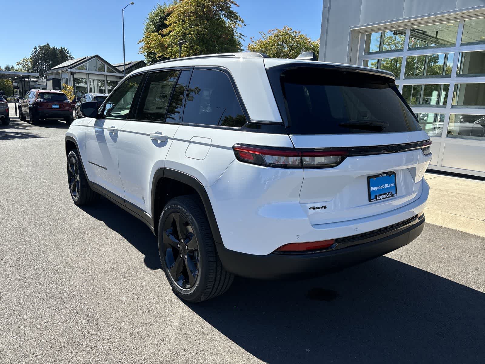 Thumbnail: 2025 Jeep Grand Cherokee - 3