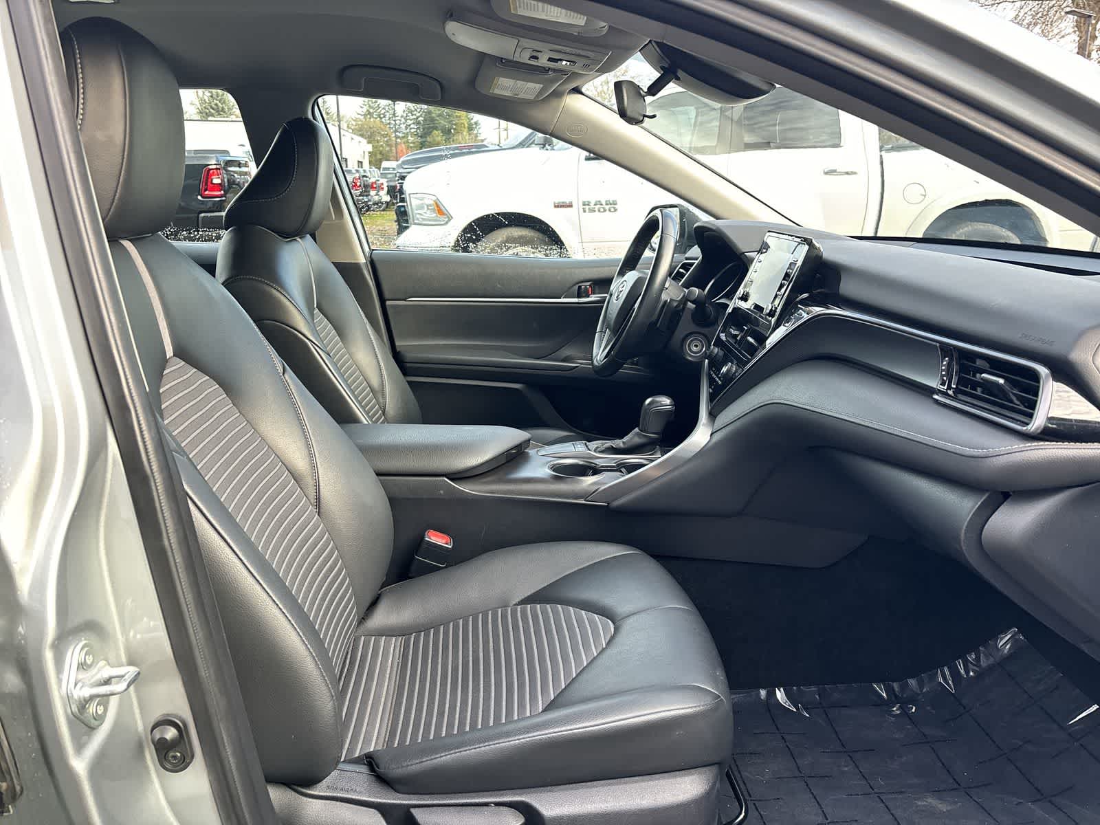 Thumbnail: 2022 Toyota Camry - 5