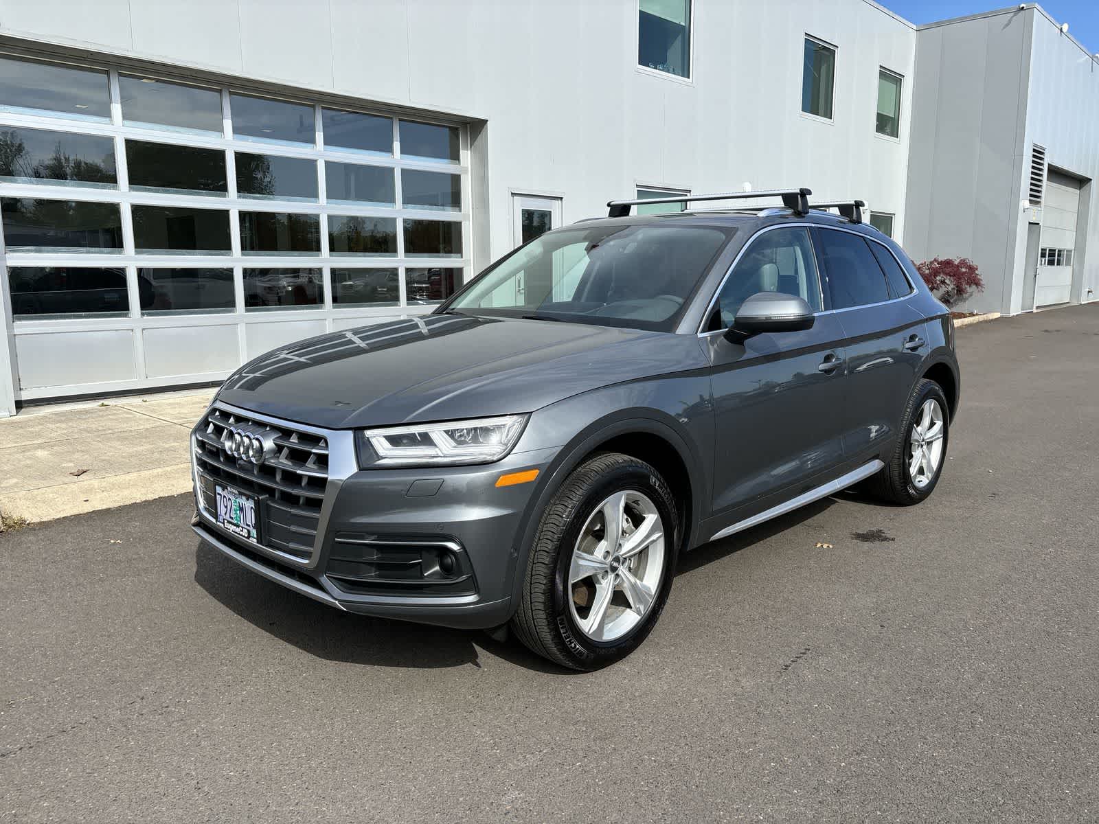 Thumbnail: 2020 Audi Q5 - 1