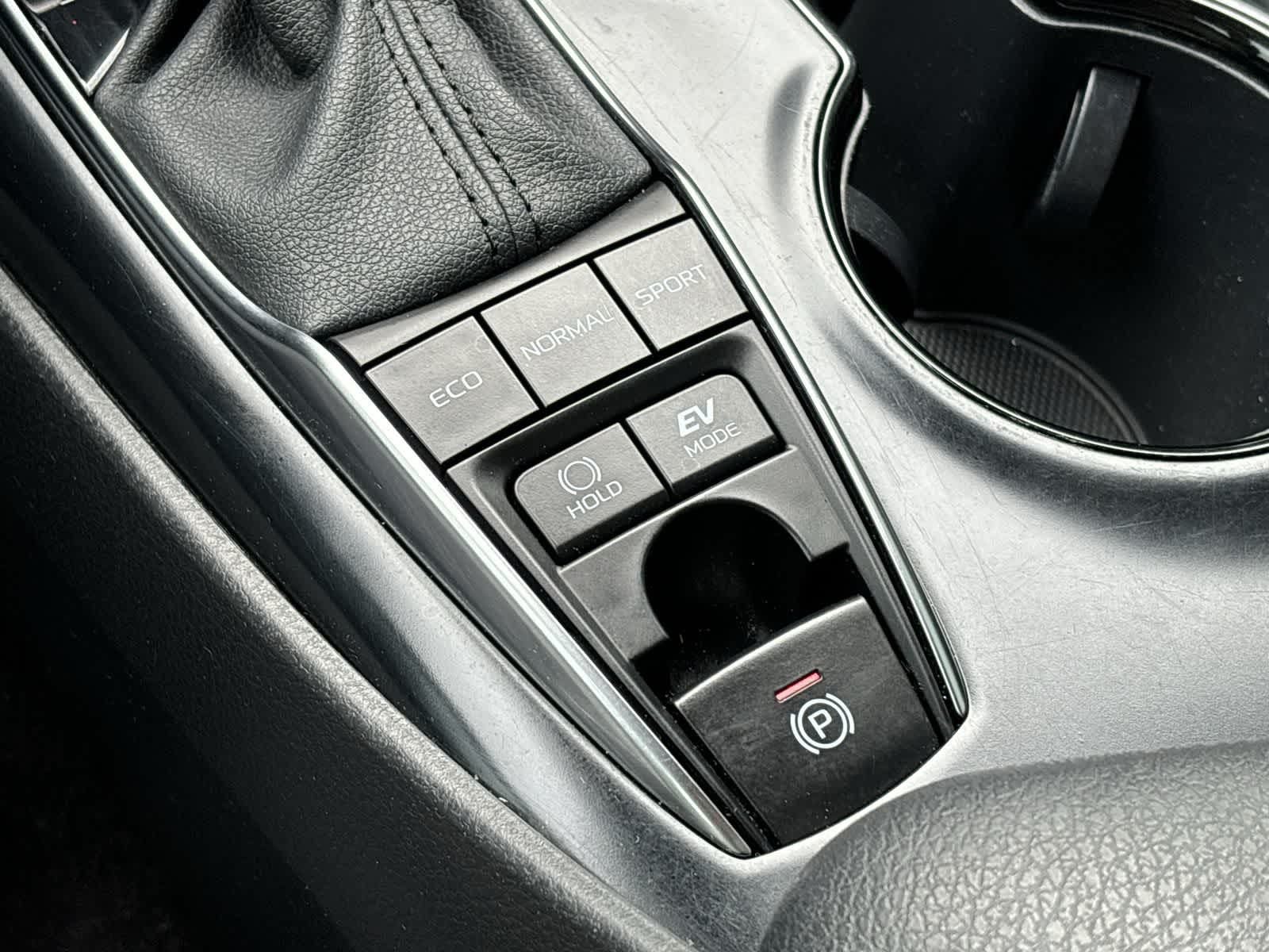 Thumbnail: 2020 Toyota Camry - 27