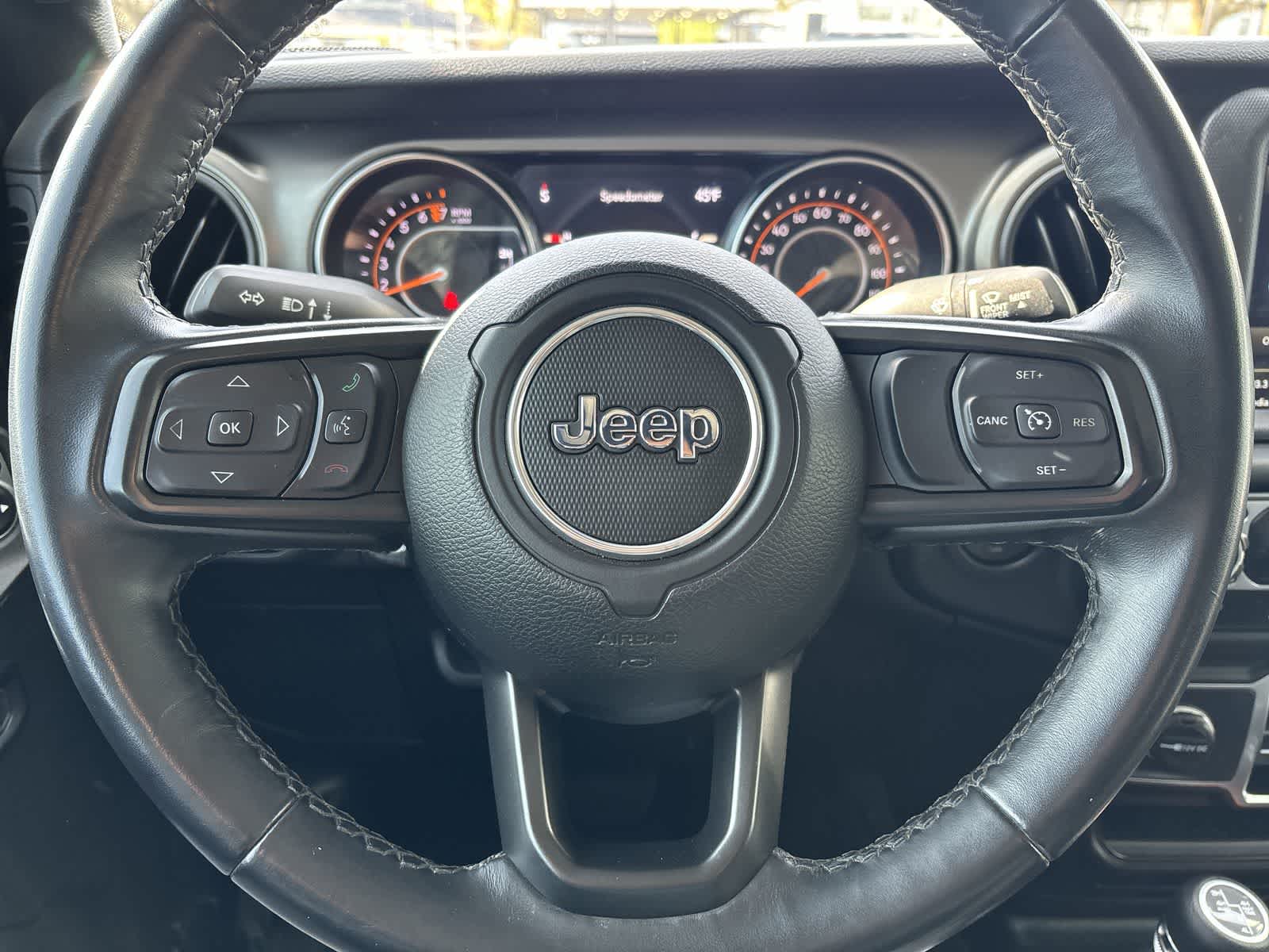 Thumbnail: 2021 Jeep Gladiator - 10