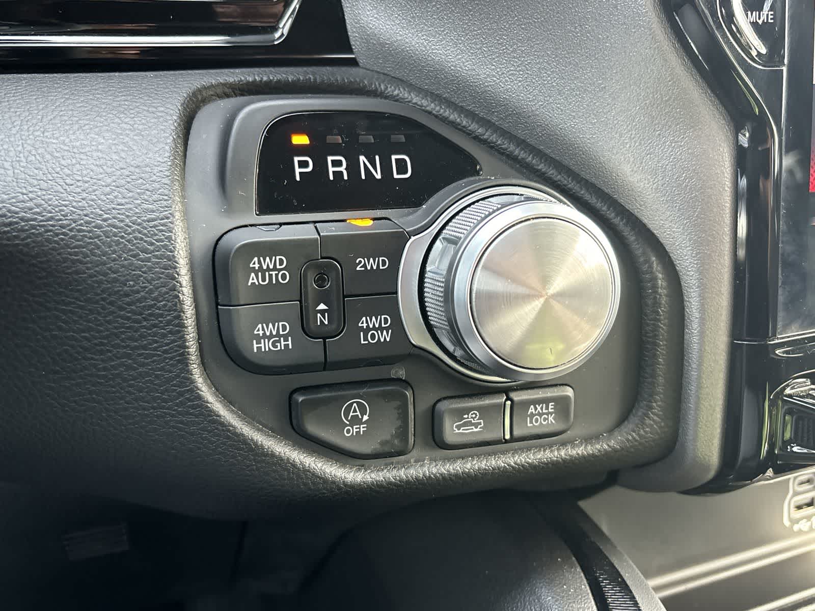 Thumbnail: 2025 RAM 1500 - 19