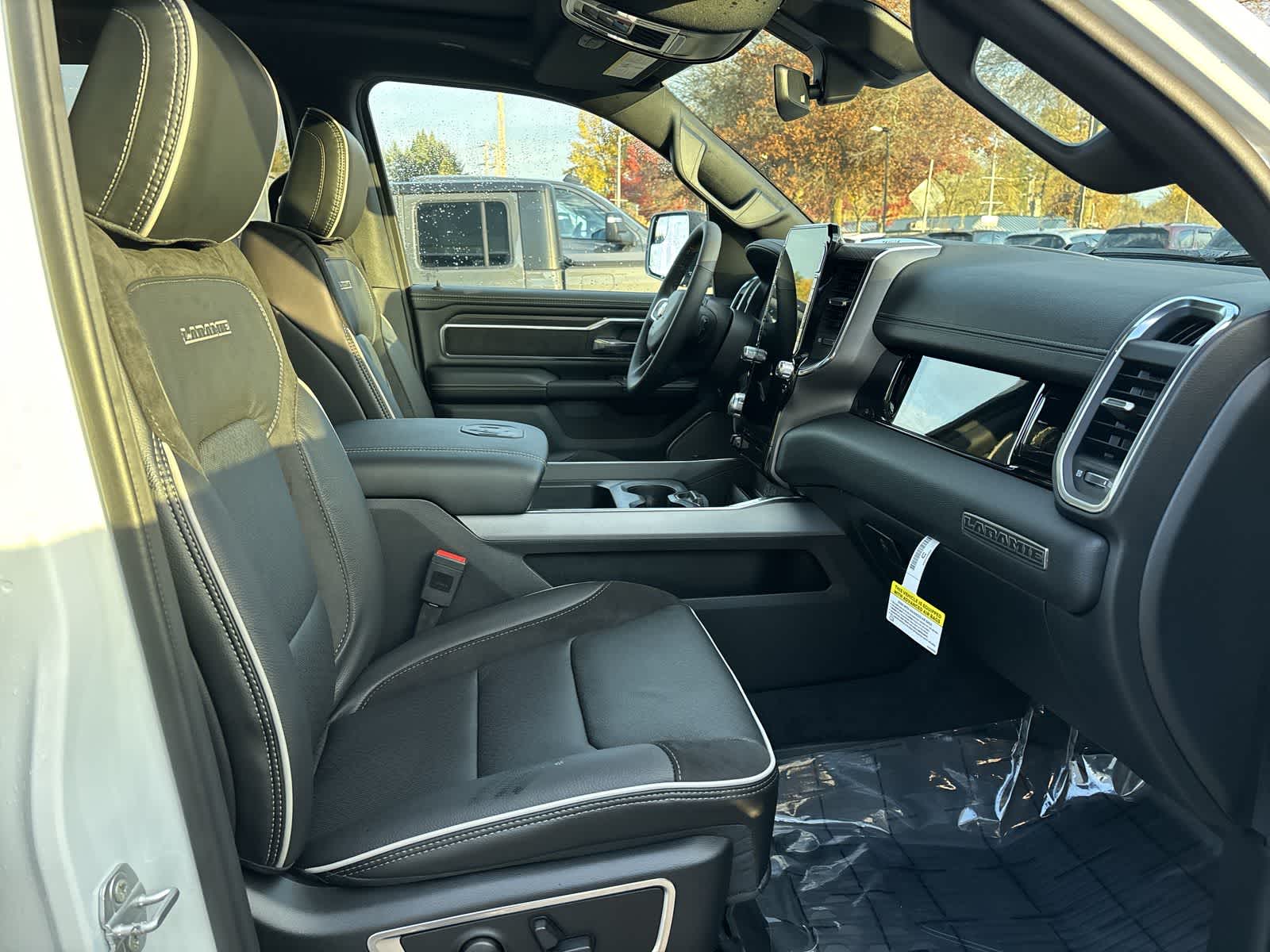 Thumbnail: 2026 RAM 1500 - 7