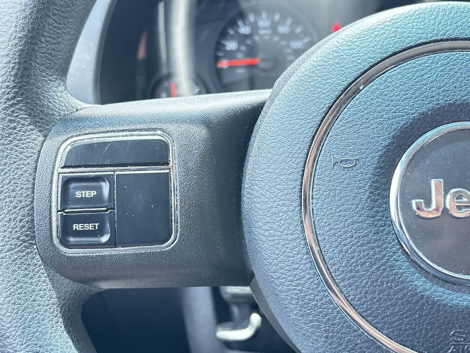 Thumbnail: 2011 Jeep Compass - 11