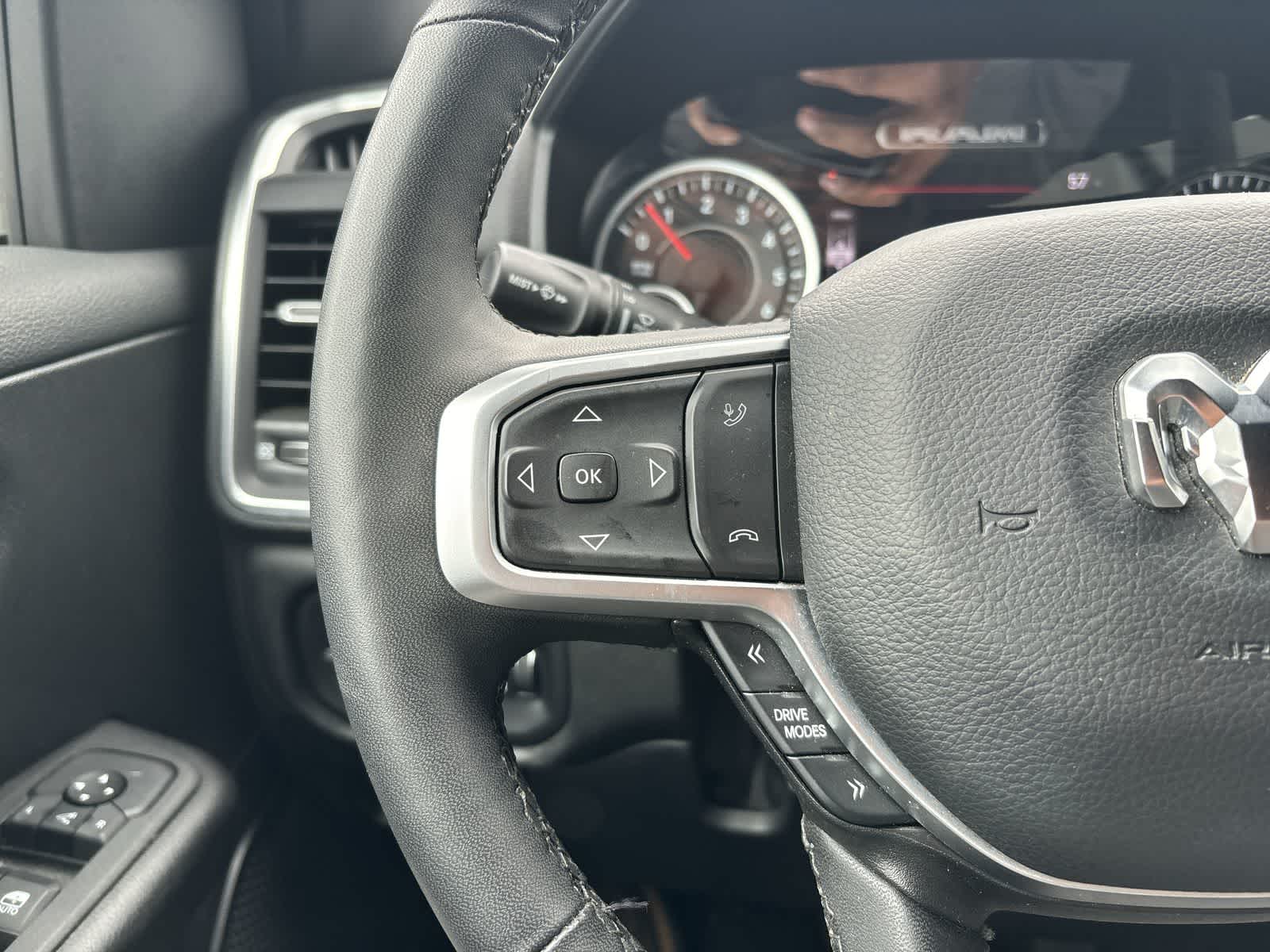 Thumbnail: 2025 RAM 1500 - 10