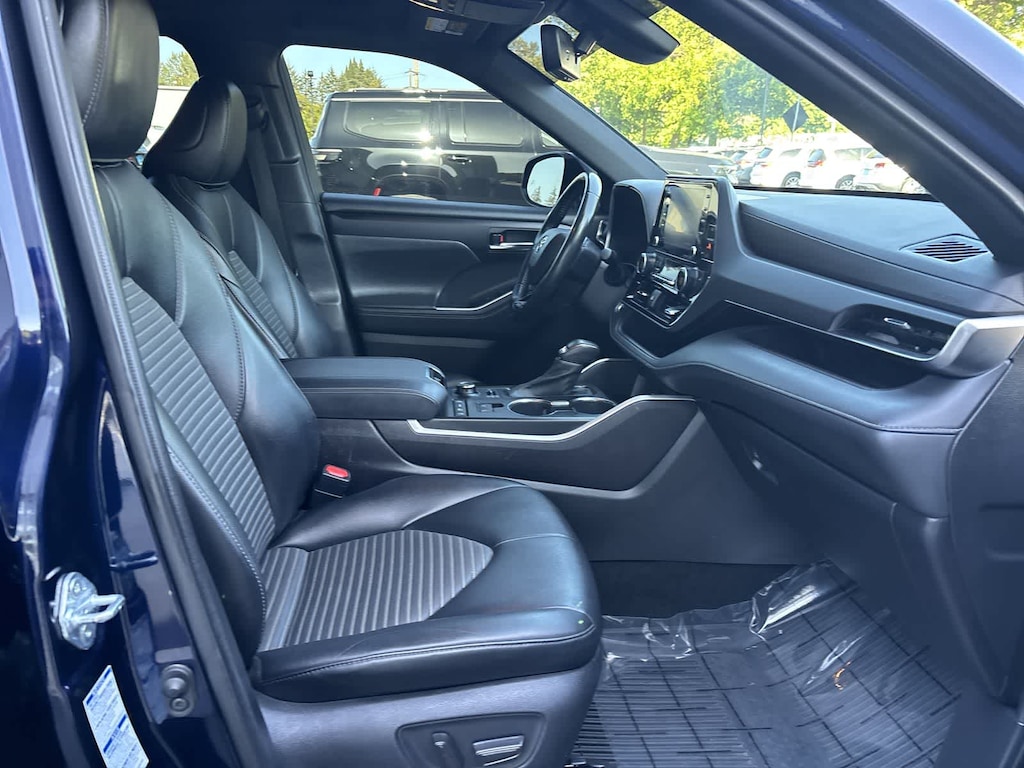 Used 2021 Toyota Highlander XSE SUV