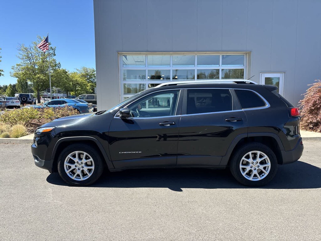 Used 2014 Jeep Cherokee Latitude FWD SUV