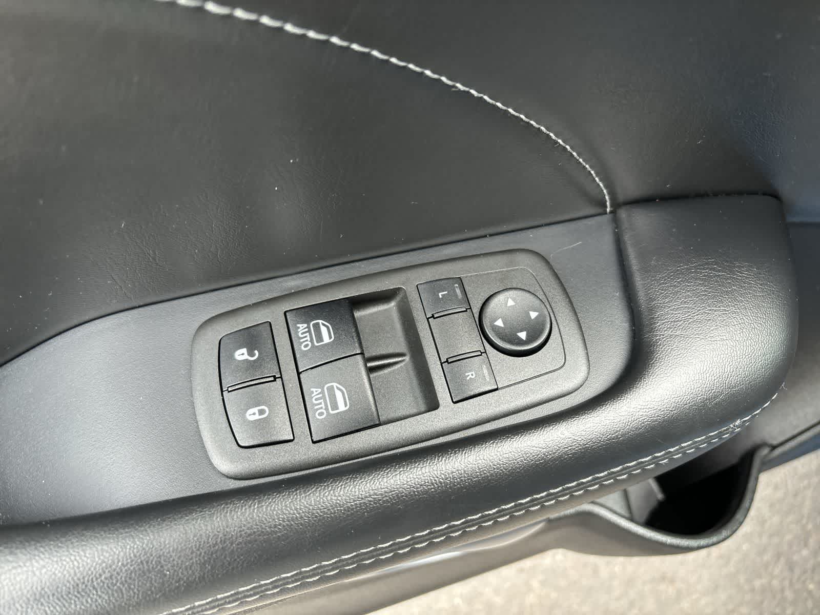 Thumbnail: 2022 Dodge Challenger - 8