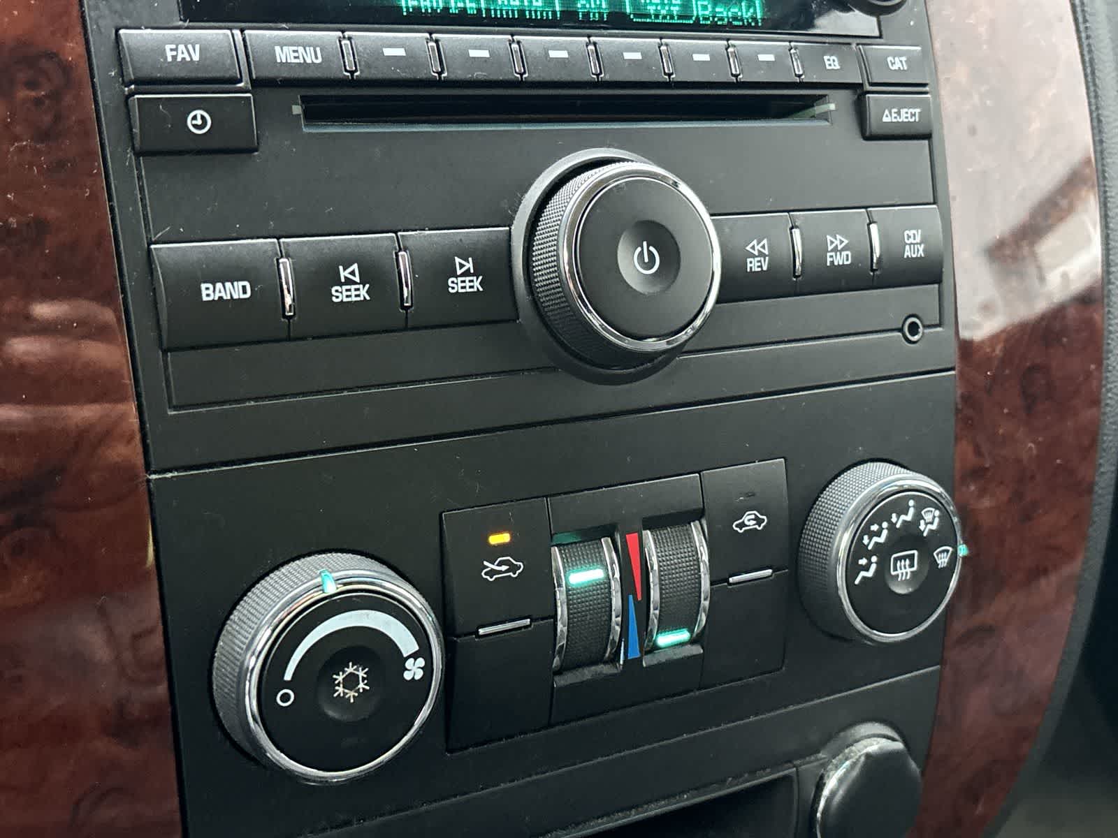 Thumbnail: 2011 Chevrolet Avalanche 1500 - 15