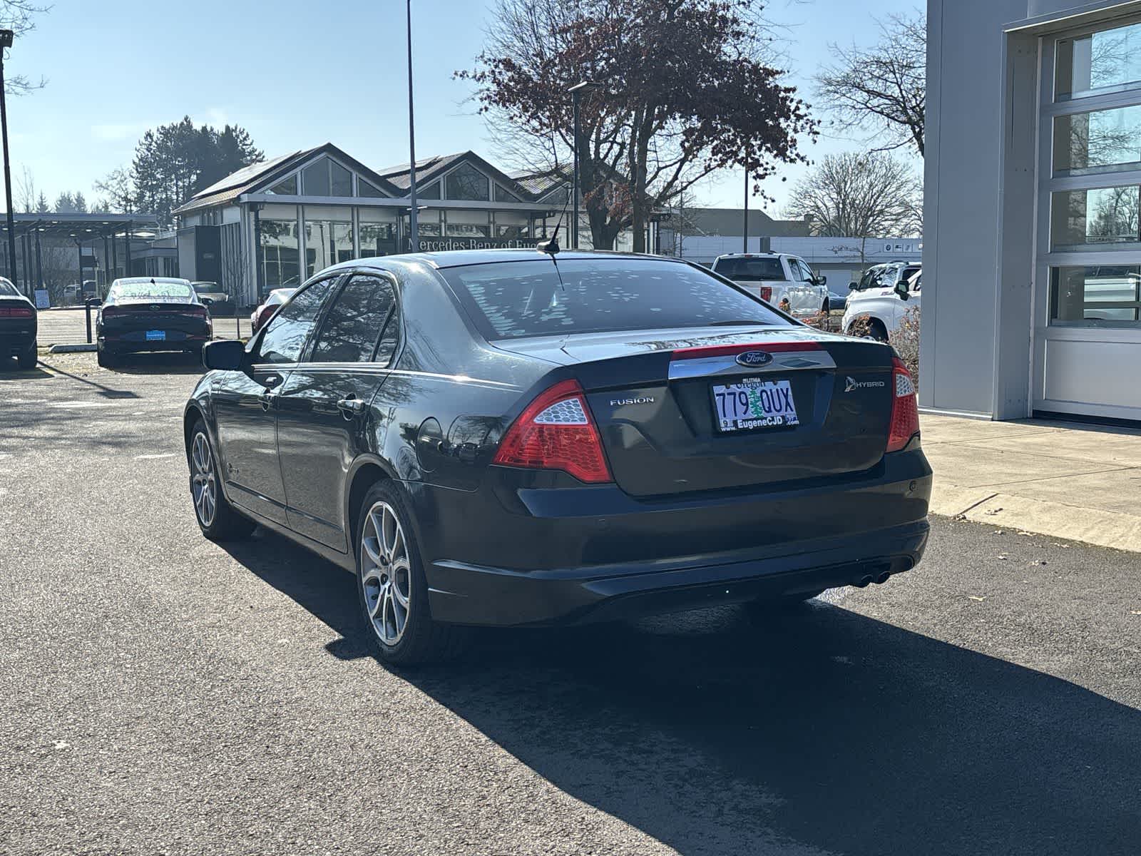 Thumbnail: 2010 Ford Fusion - 3