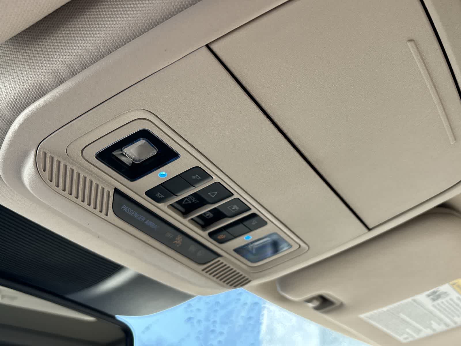 Thumbnail: 2020 Ford Explorer - 30