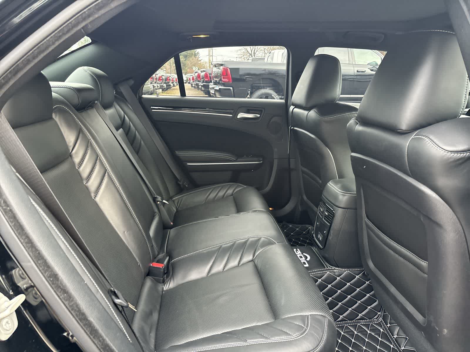 Thumbnail: 2023 Chrysler 300 - 6