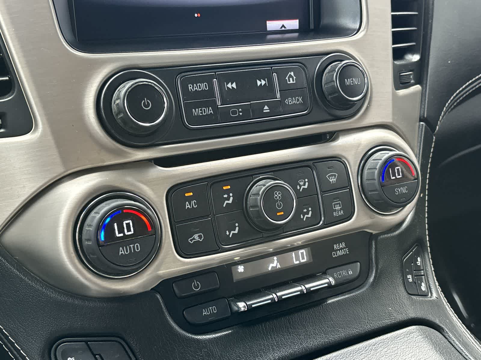 Thumbnail: 2015 GMC Yukon - 20