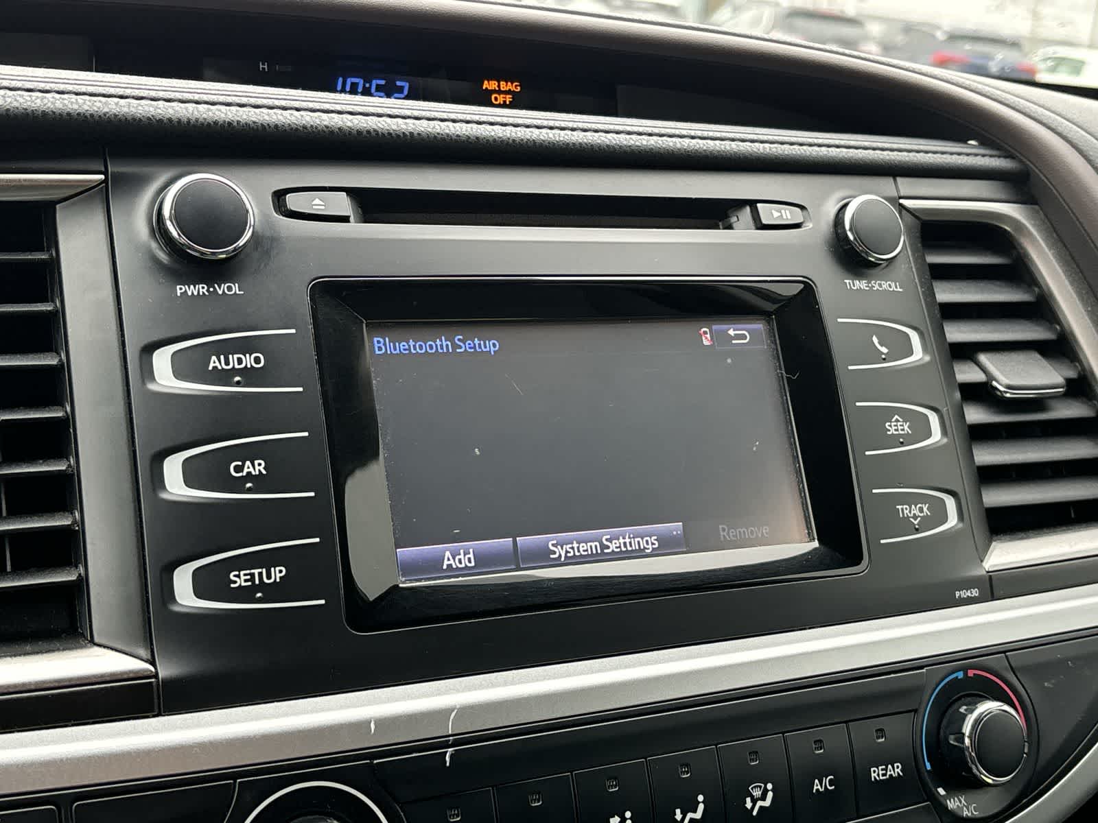 Thumbnail: 2014 Toyota Highlander - 16