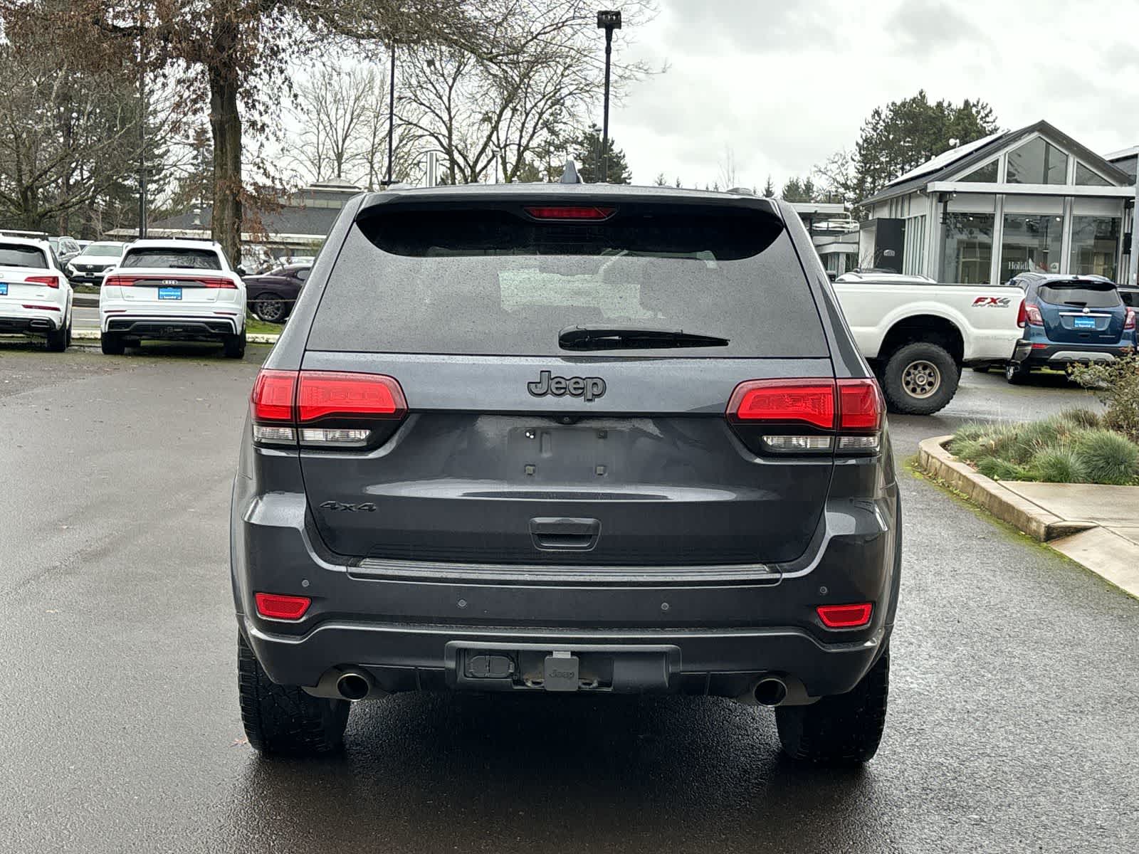 Thumbnail: 2015 Jeep Grand Cherokee - 4