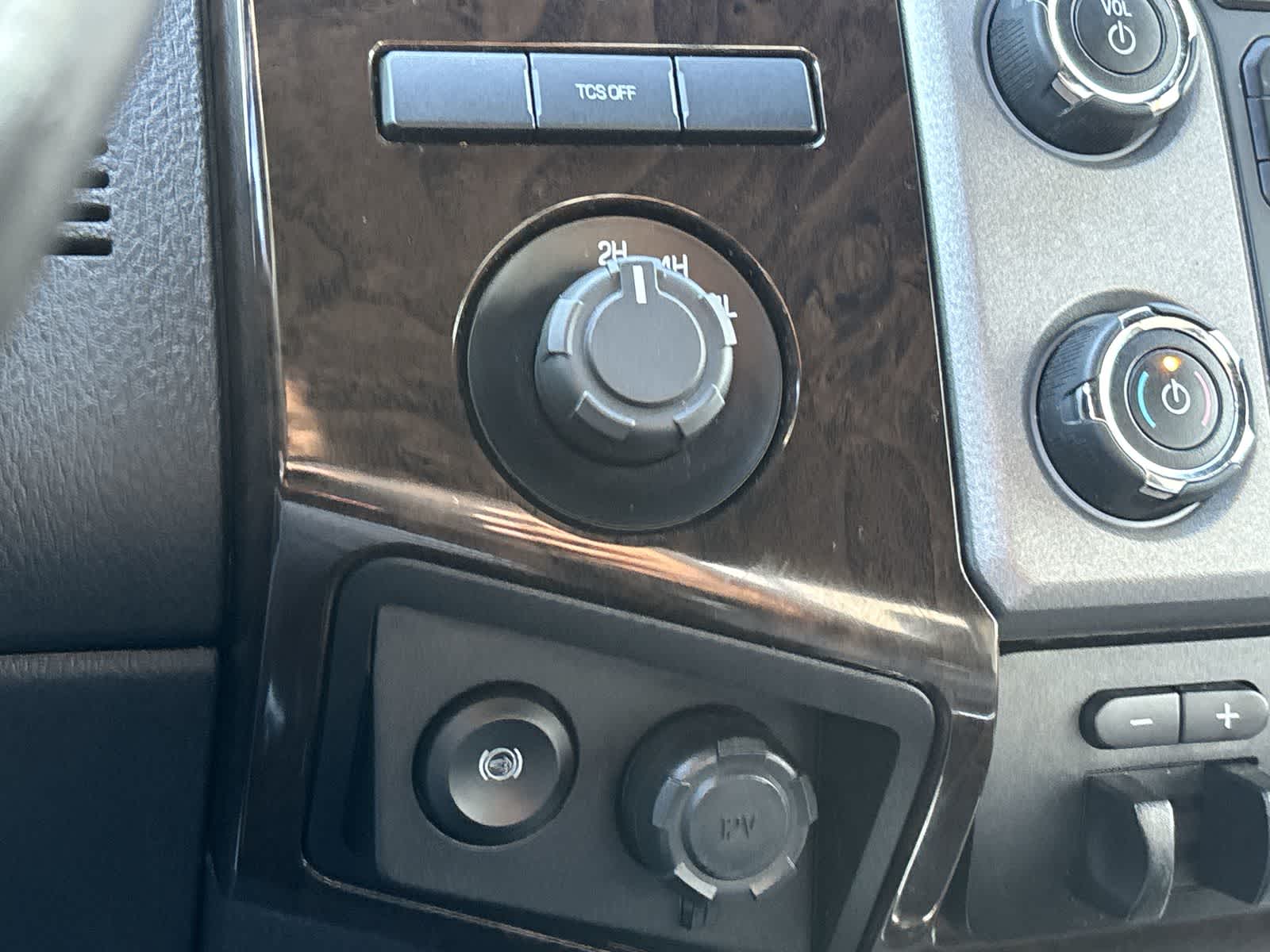 Thumbnail: 2016 Ford F-450 - 27