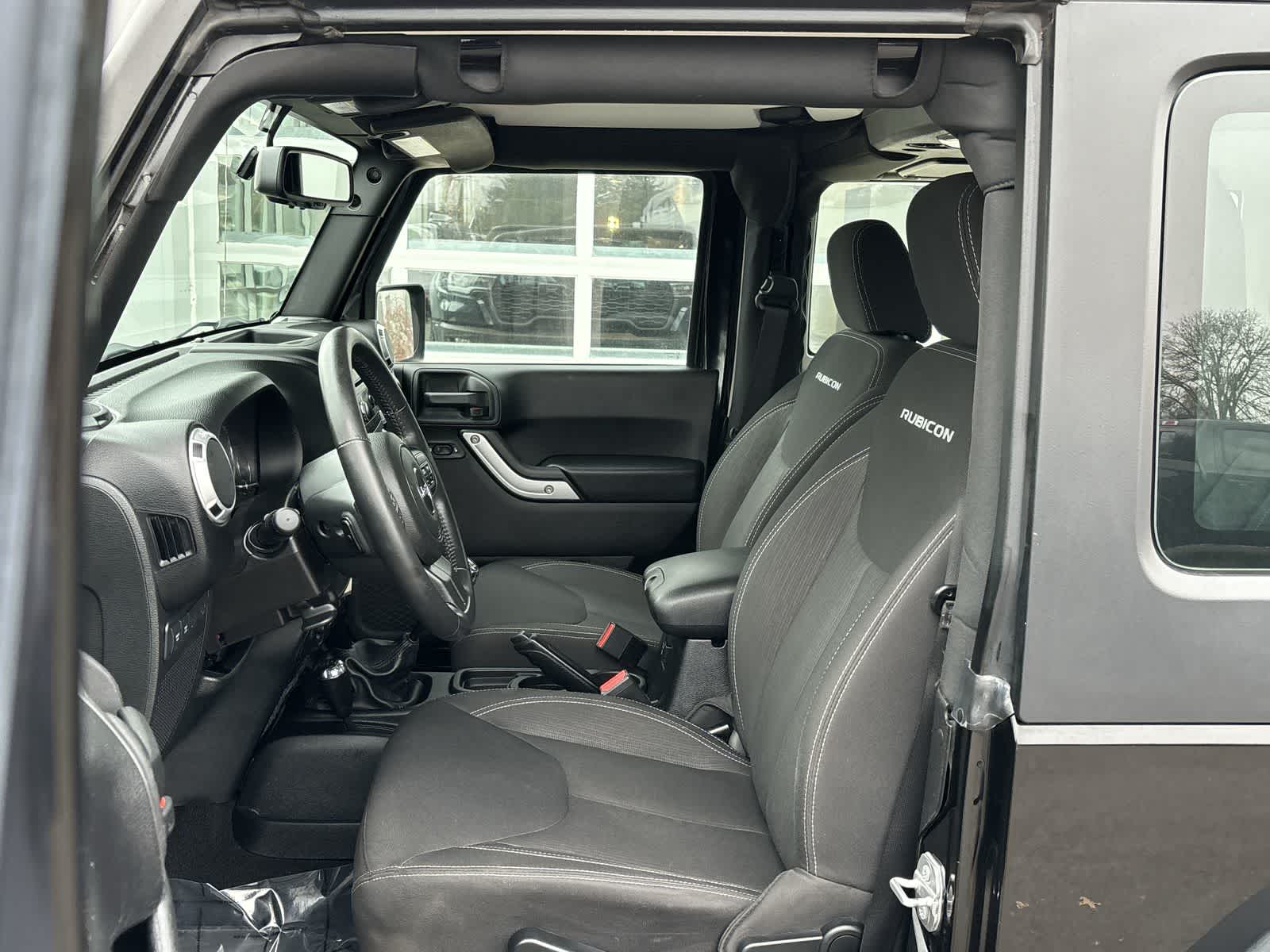 Thumbnail: 2015 Jeep Wrangler - 12