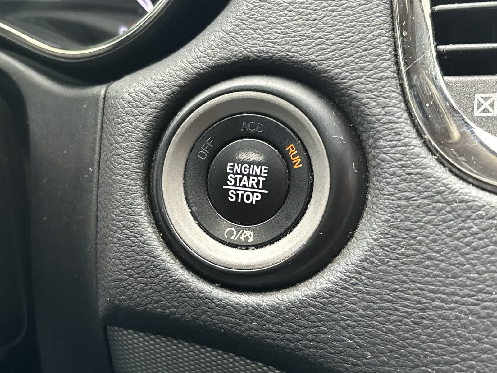 Thumbnail: 2018 Dodge Durango - 24