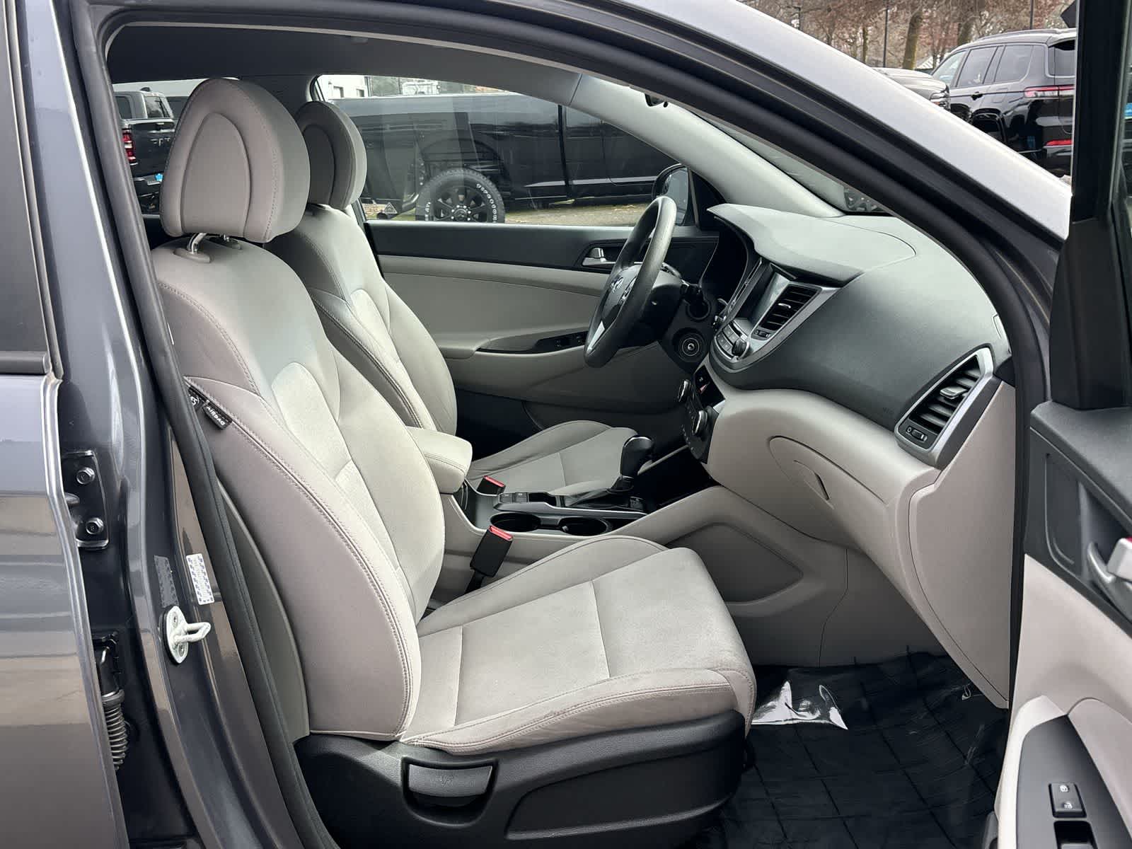 Thumbnail: 2018 Hyundai Tucson - 9