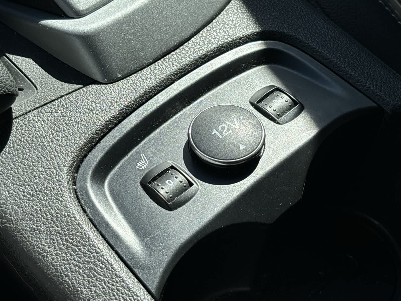Thumbnail: 2014 Ford Focus - 25