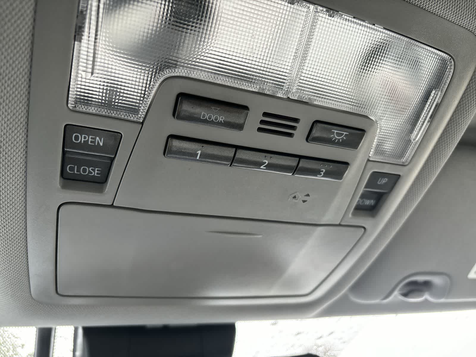 Thumbnail: 2019 Toyota Highlander - 27