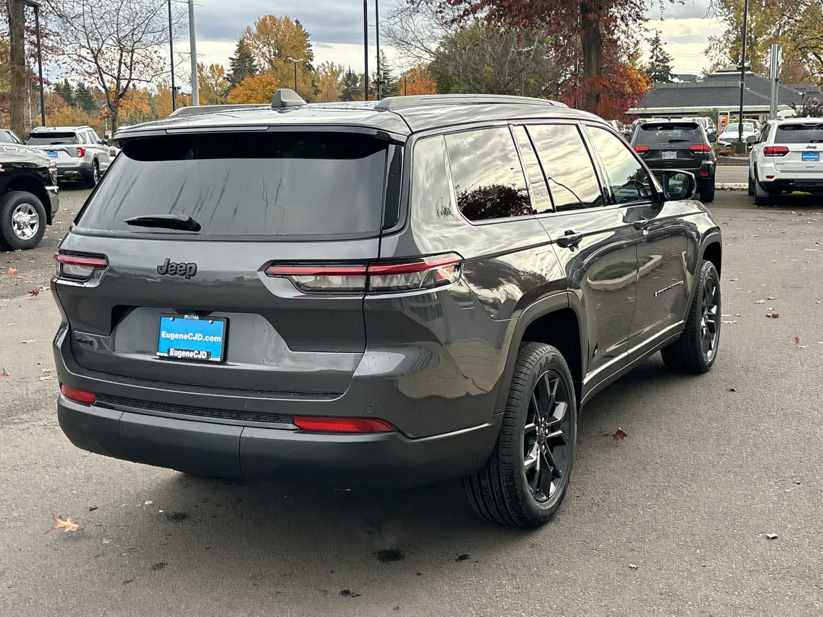 Thumbnail: 2025 Jeep Grand Cherokee L - 5