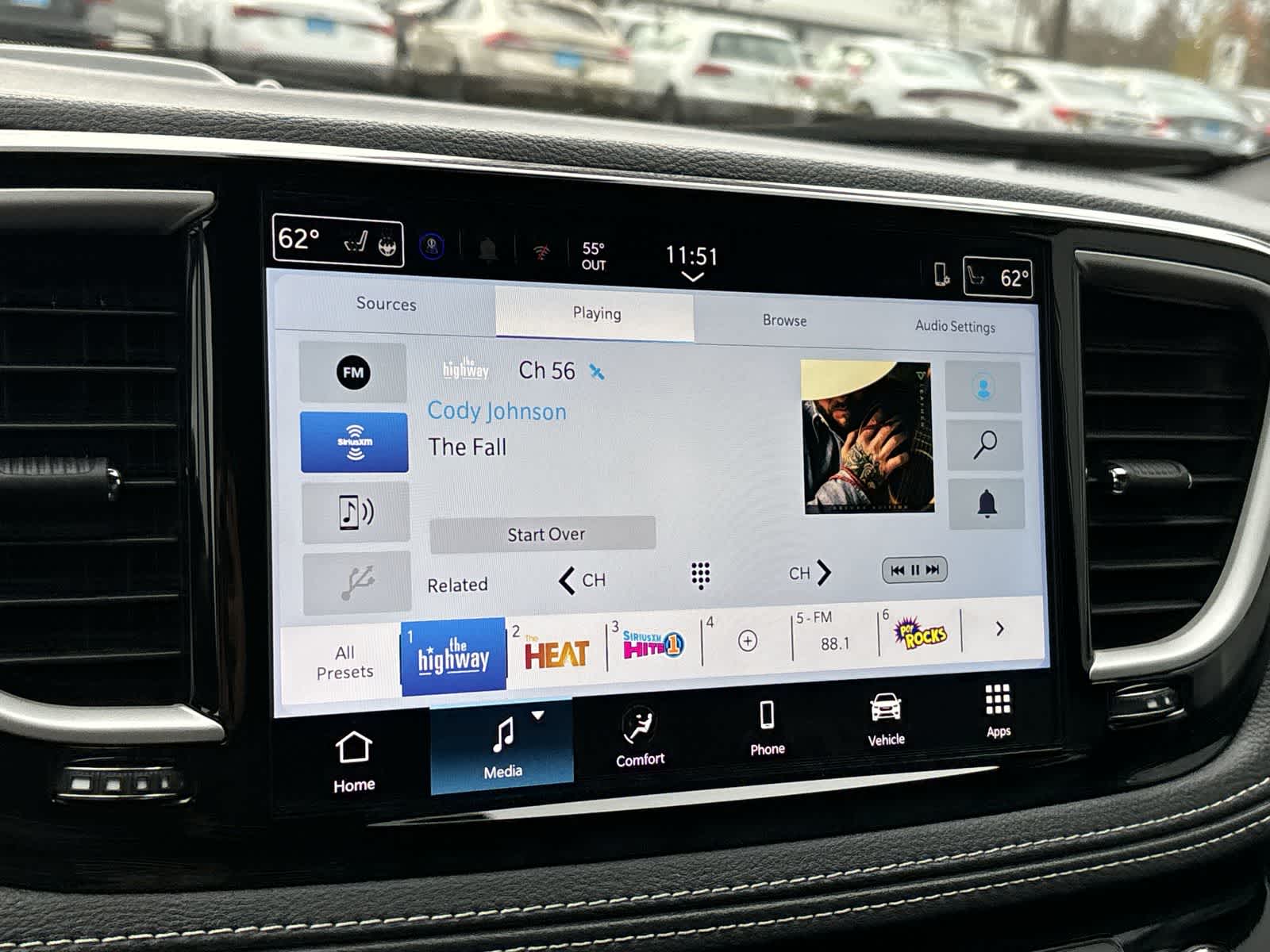 Thumbnail: 2026 Chrysler Pacifica - 18