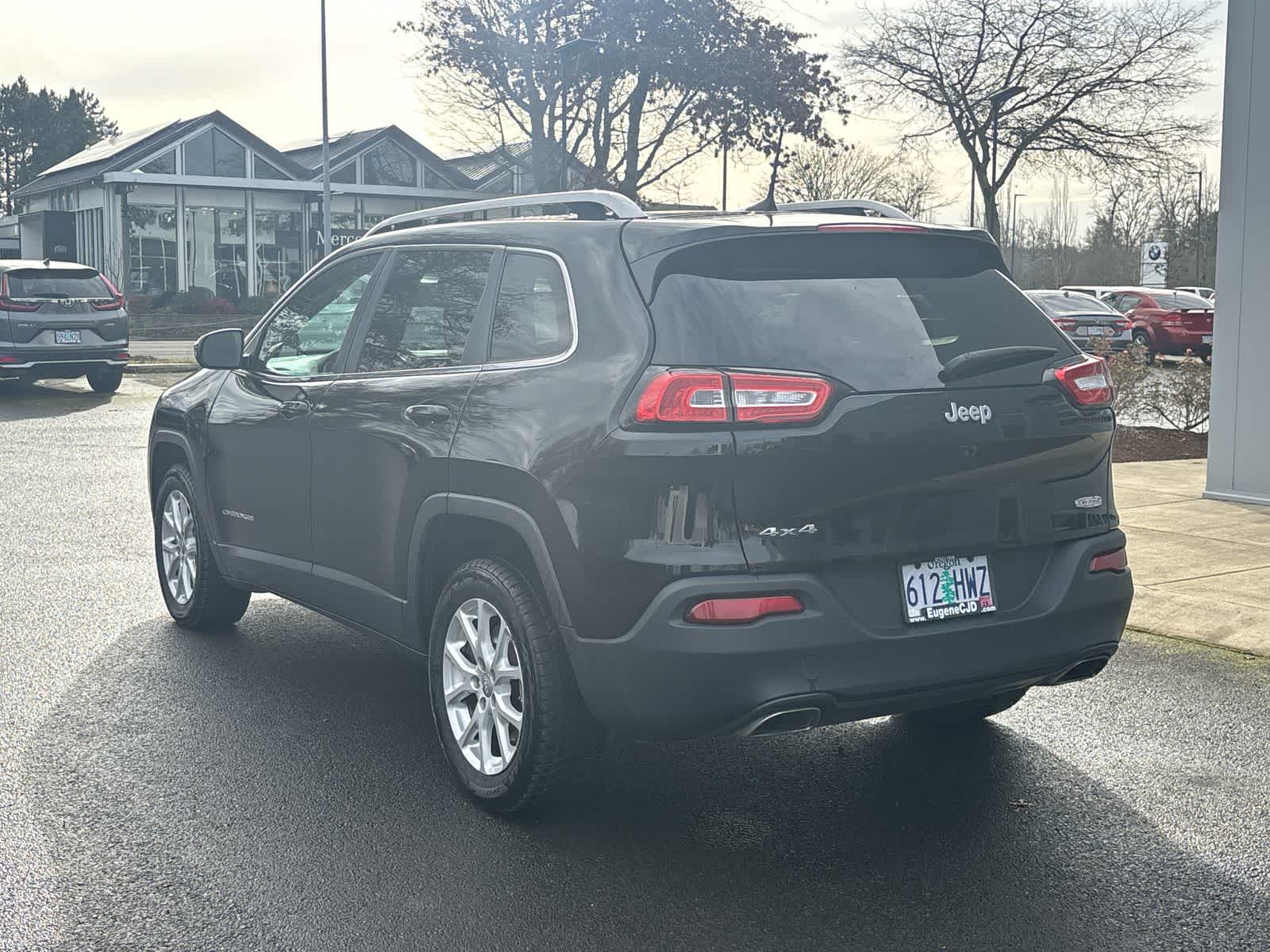 Thumbnail: 2017 Jeep Cherokee - 3