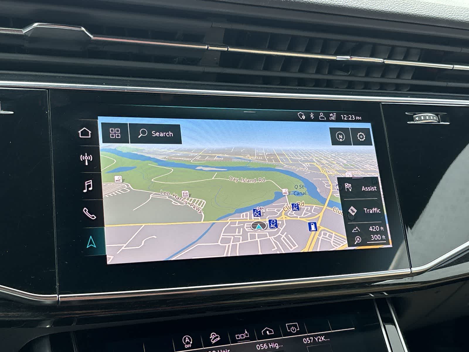 Thumbnail: 2020 Audi Q8 - 14