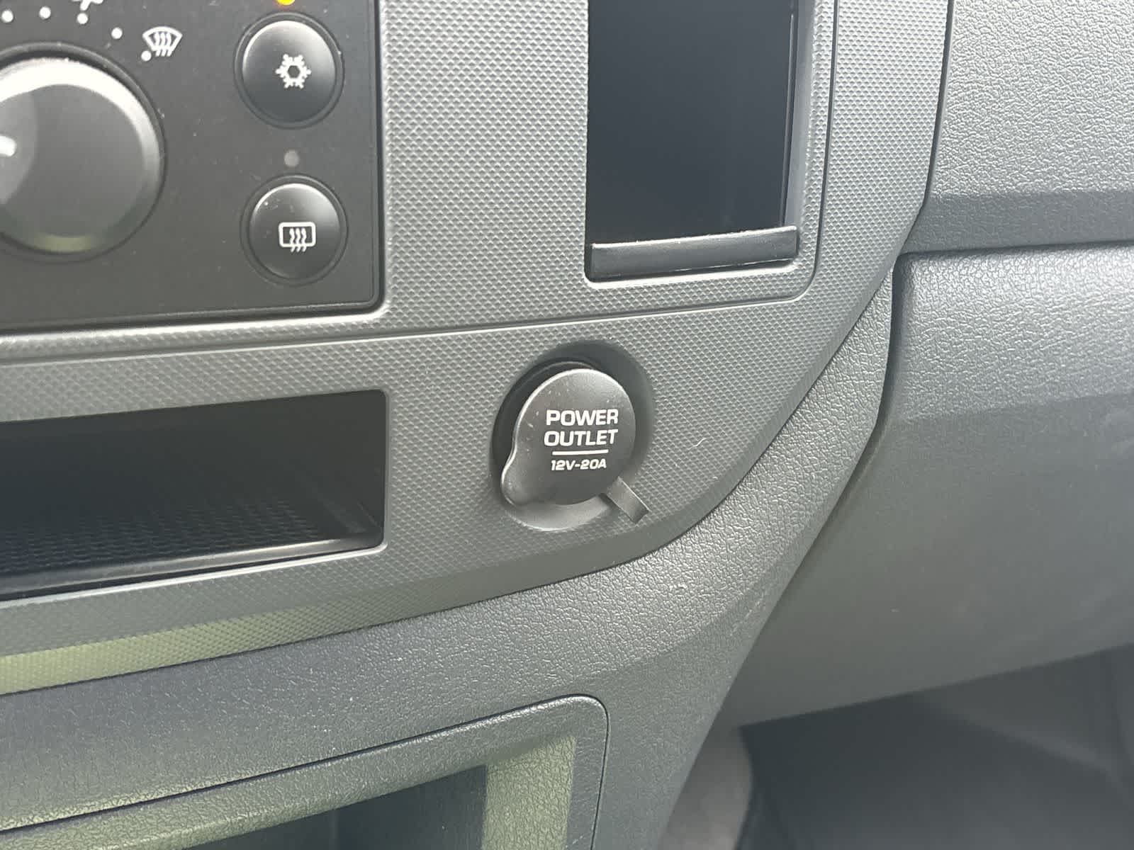 Thumbnail: 2006 Dodge Ram 2500 - 19