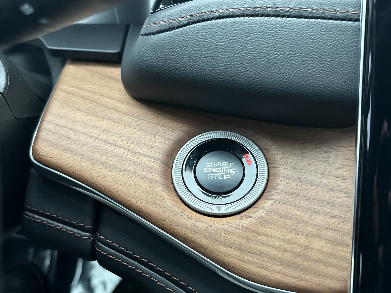 Thumbnail: 2025 Jeep Grand Cherokee - 17