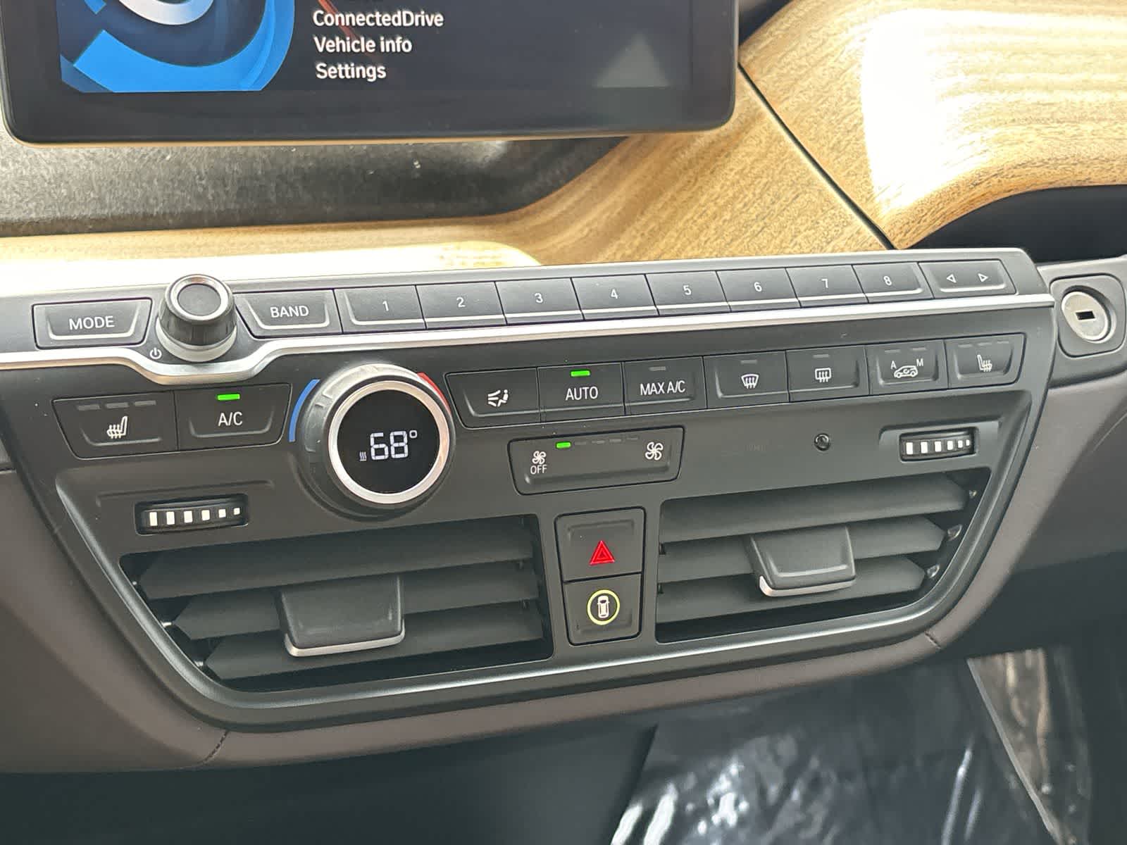 Thumbnail: 2014 BMW i3 - 20