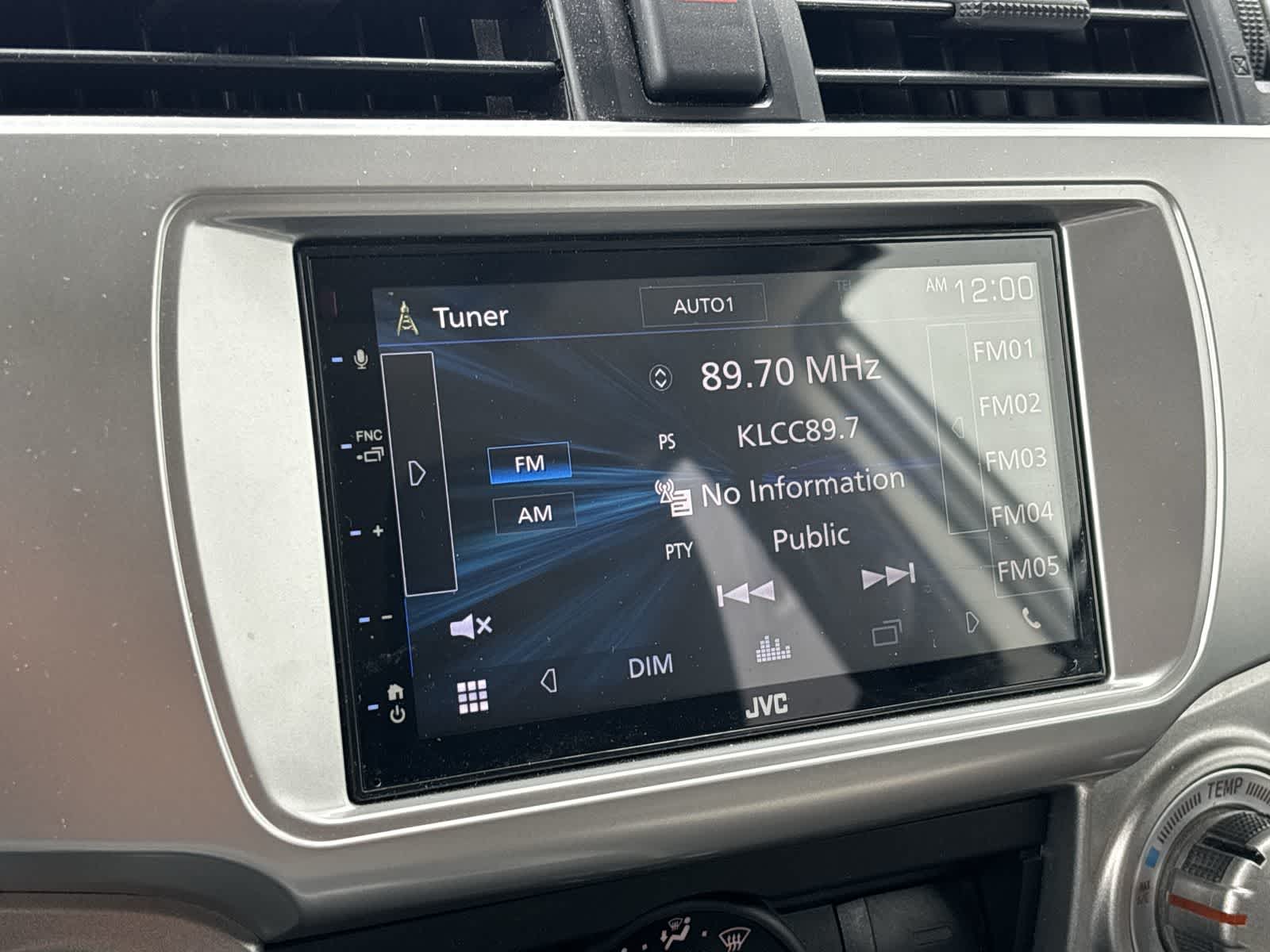 Thumbnail: 2011 Toyota 4Runner - 17