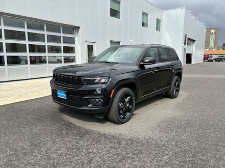 New 2025 Jeep Grand Cherokee Altitude X Sport Utility Eugene, OR