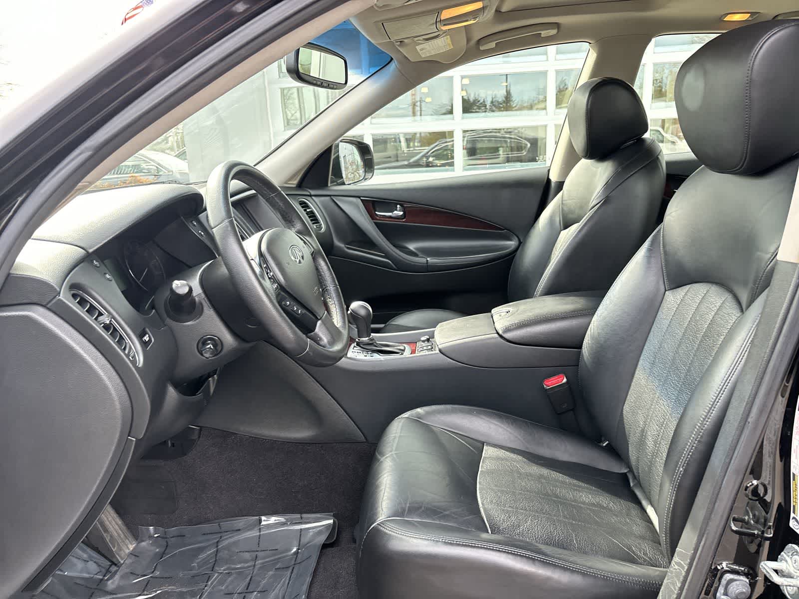 Thumbnail: 2017 INFINITI QX50 - 8