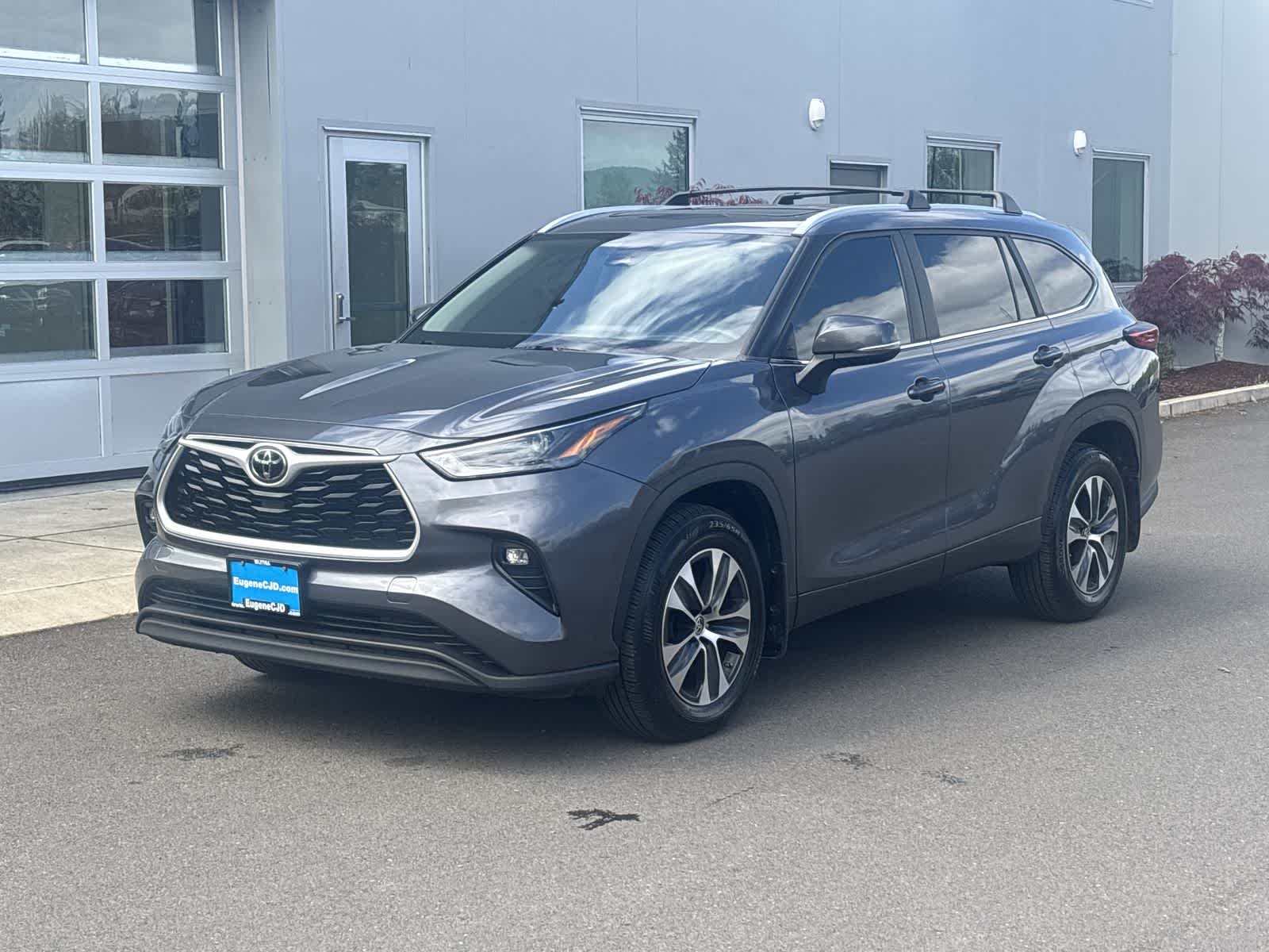 Thumbnail: 2023 Toyota Highlander - 1