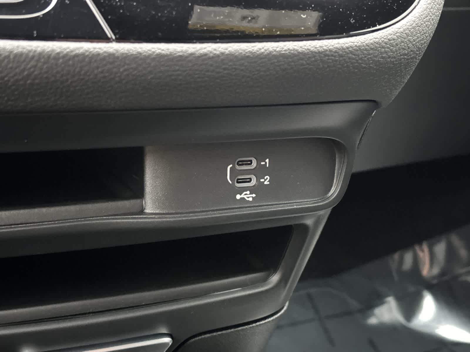 Thumbnail: 2026 Chrysler Pacifica - 26