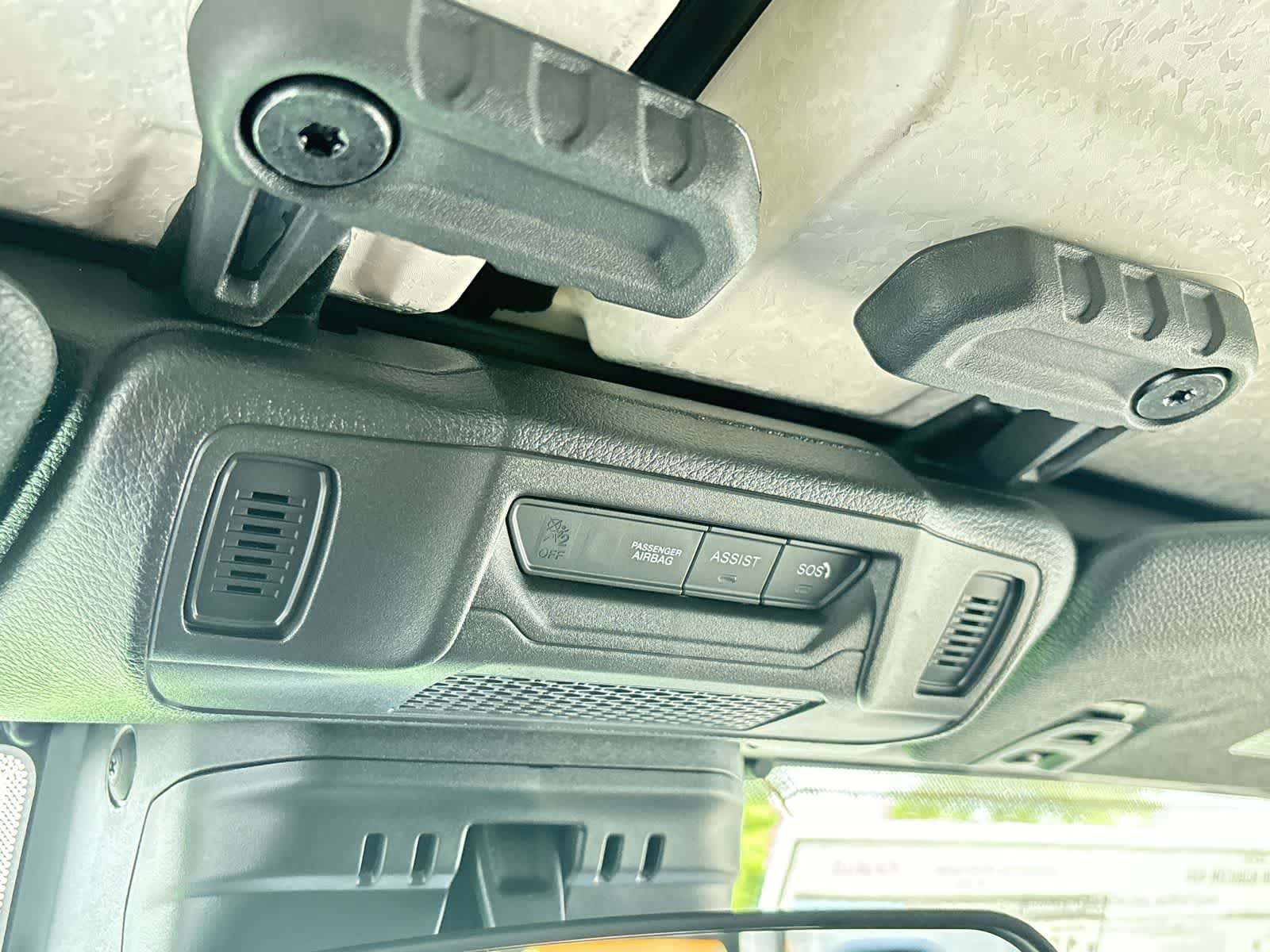 Thumbnail: 2025 Jeep Gladiator - 28