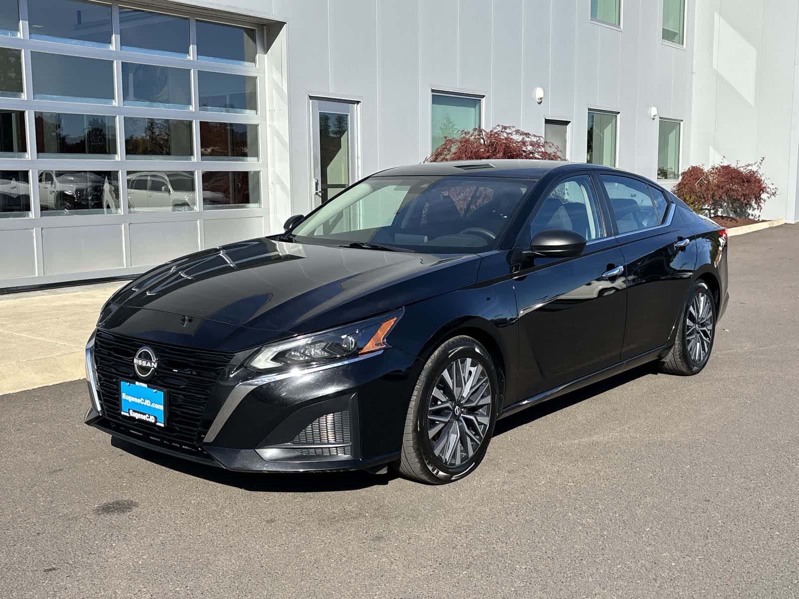 Used 2024 Nissan Altima 2.5 SV Sedan