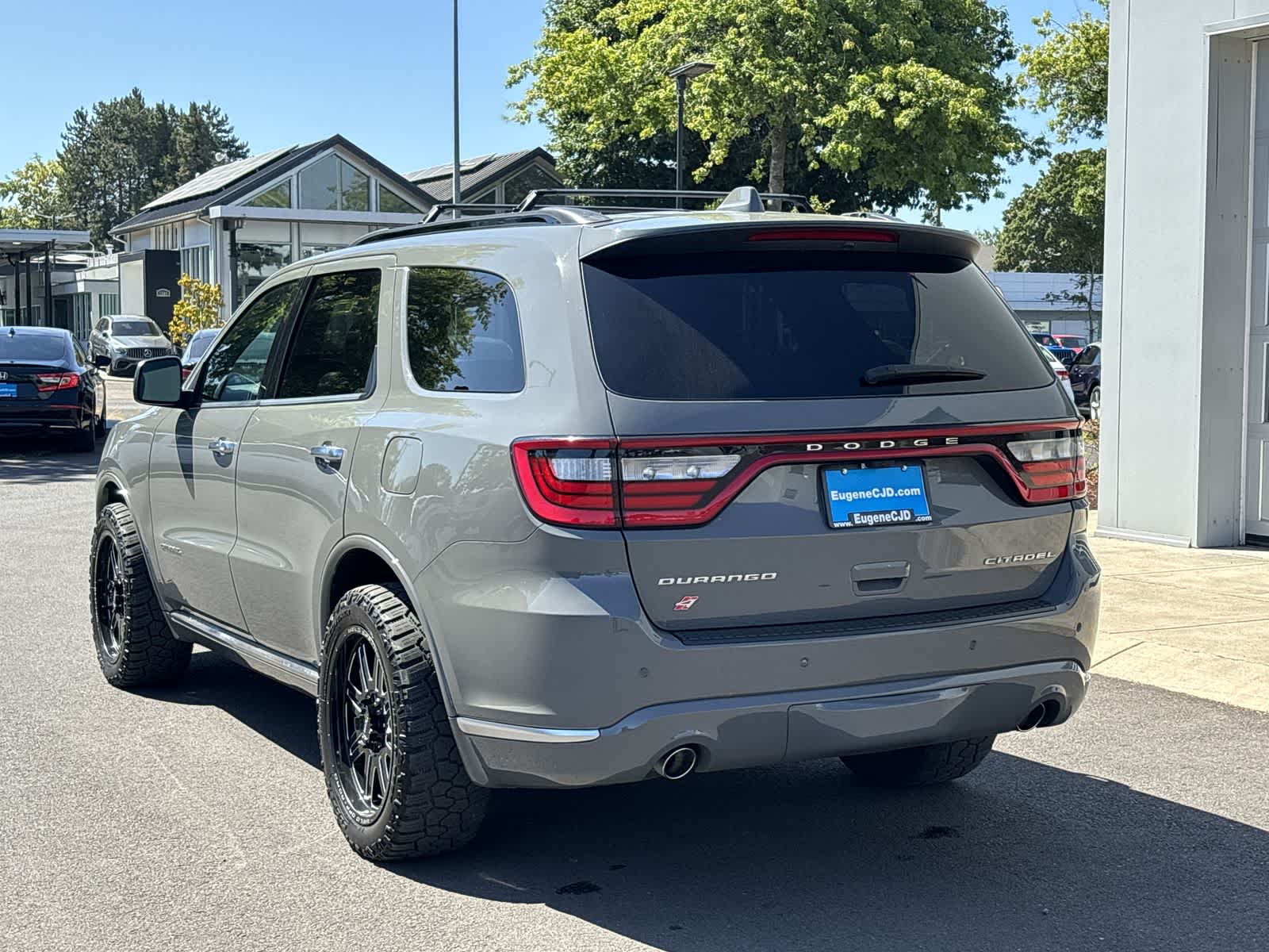 2022 Dodge Durango Citadel photo 2