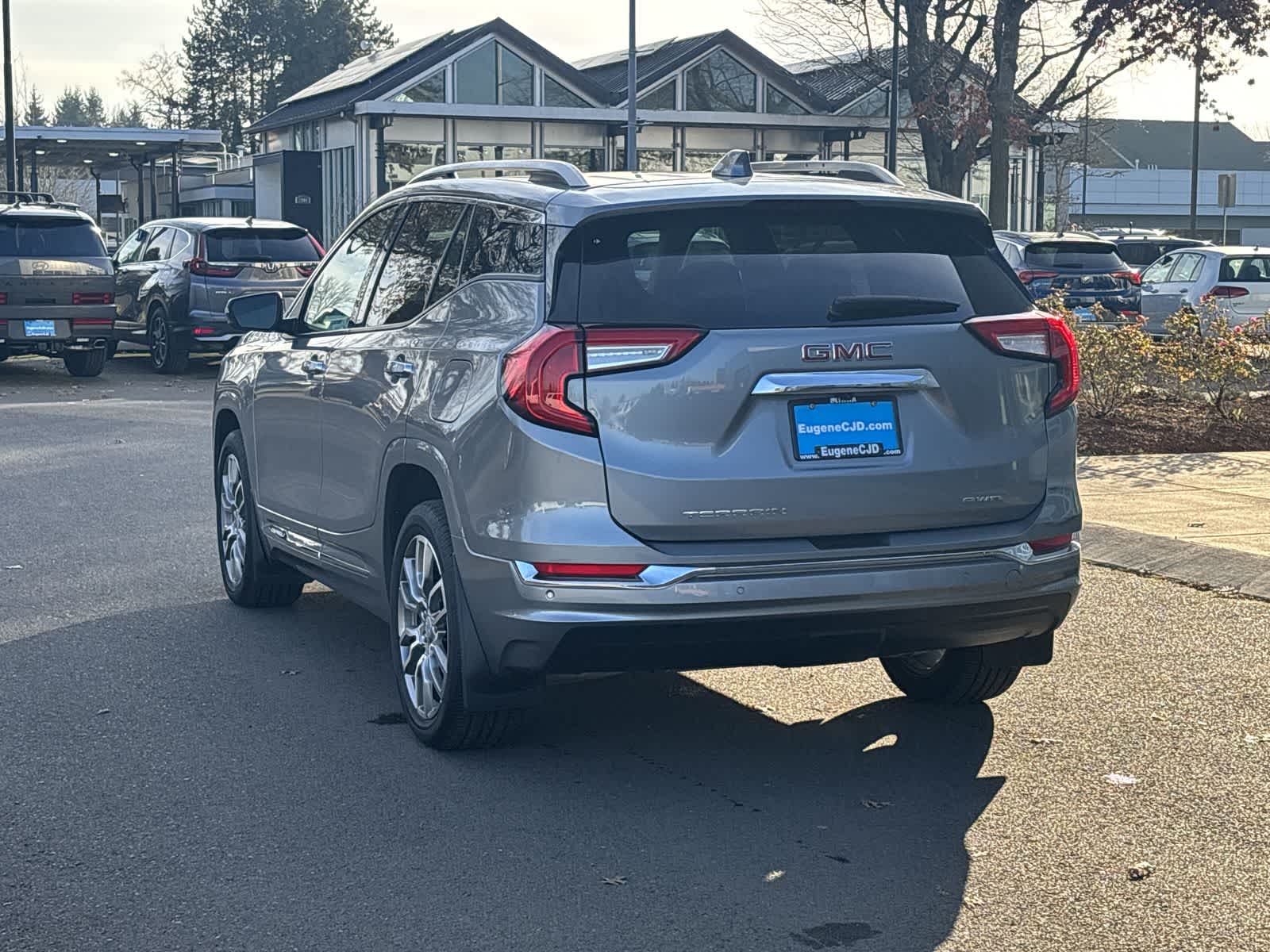 Thumbnail: 2023 GMC Terrain - 3