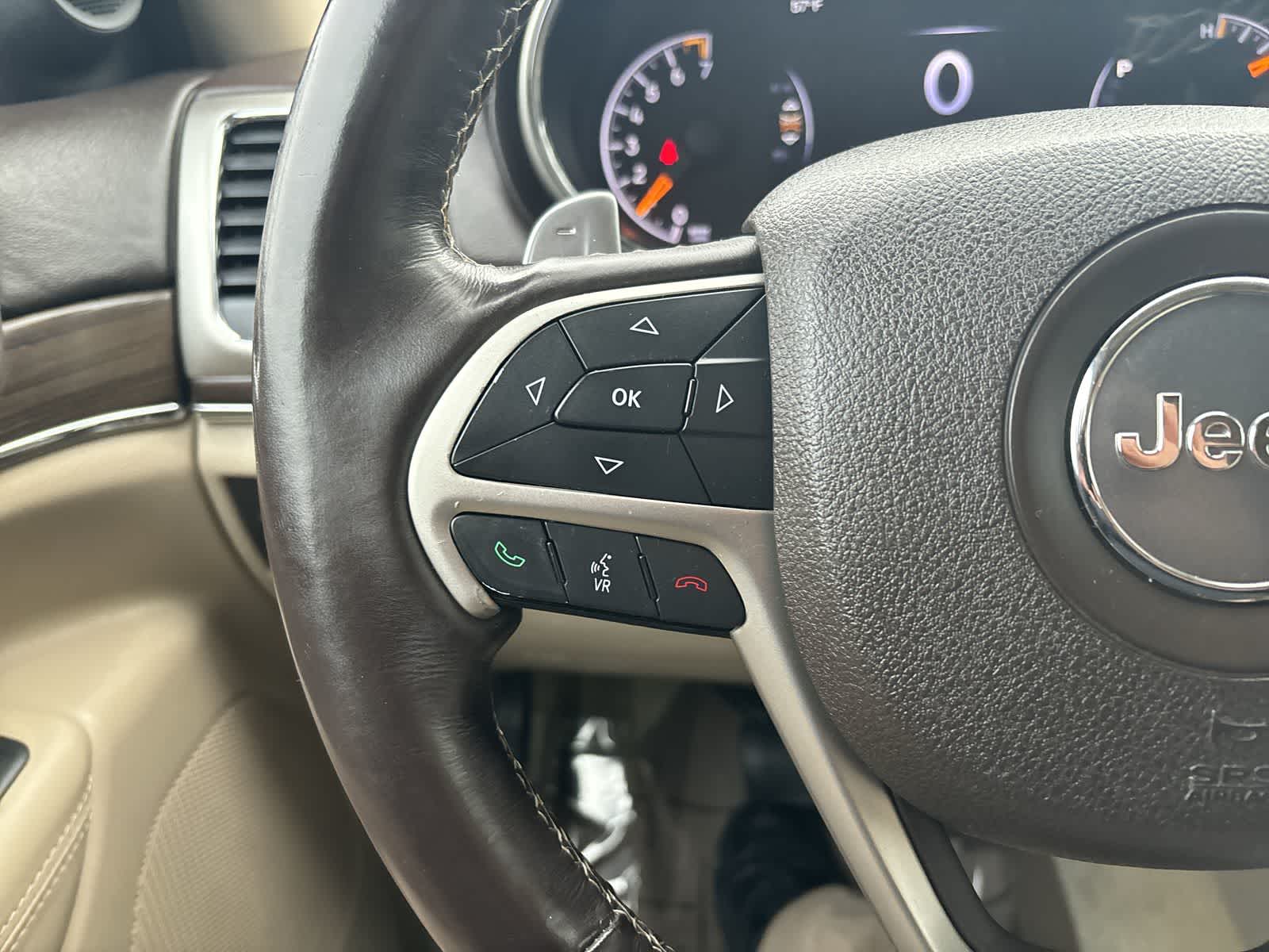 Thumbnail: 2014 Jeep Grand Cherokee - 11