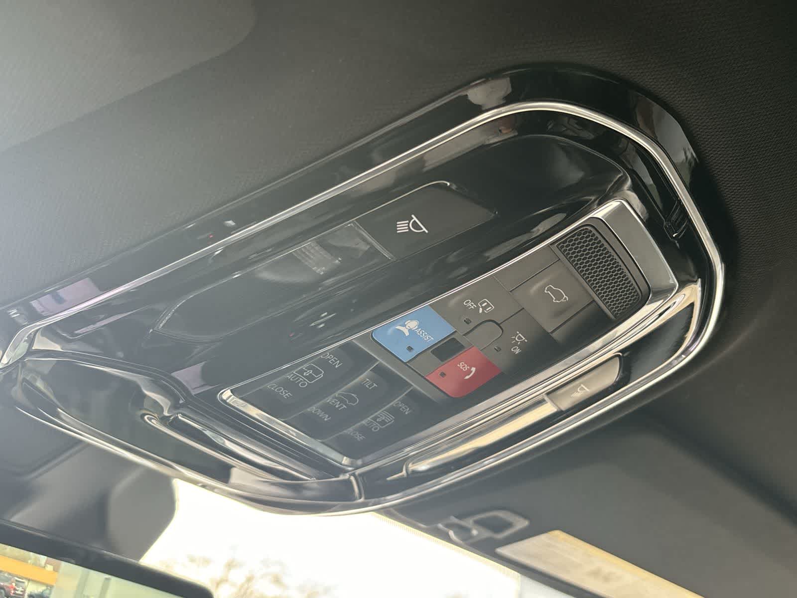 Thumbnail: 2023 Jeep Grand Cherokee - 29