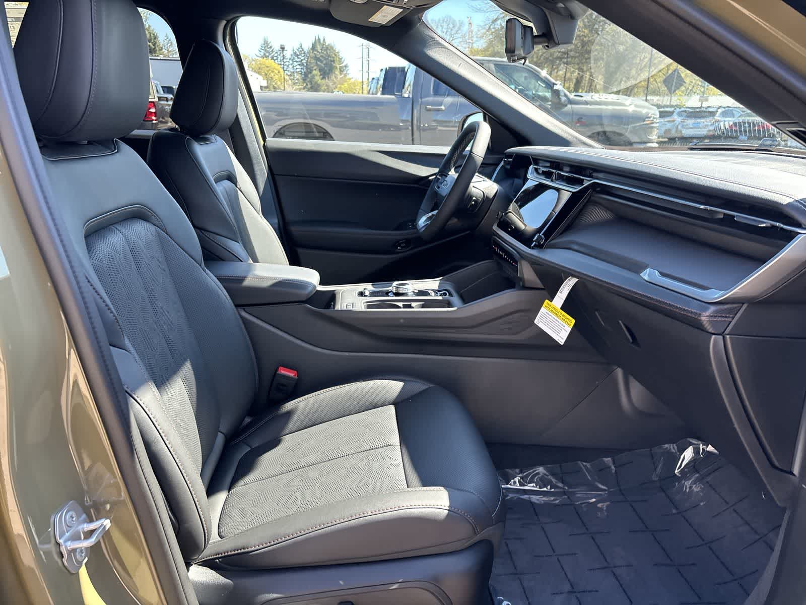 Thumbnail: 2026 Jeep Cherokee - 6