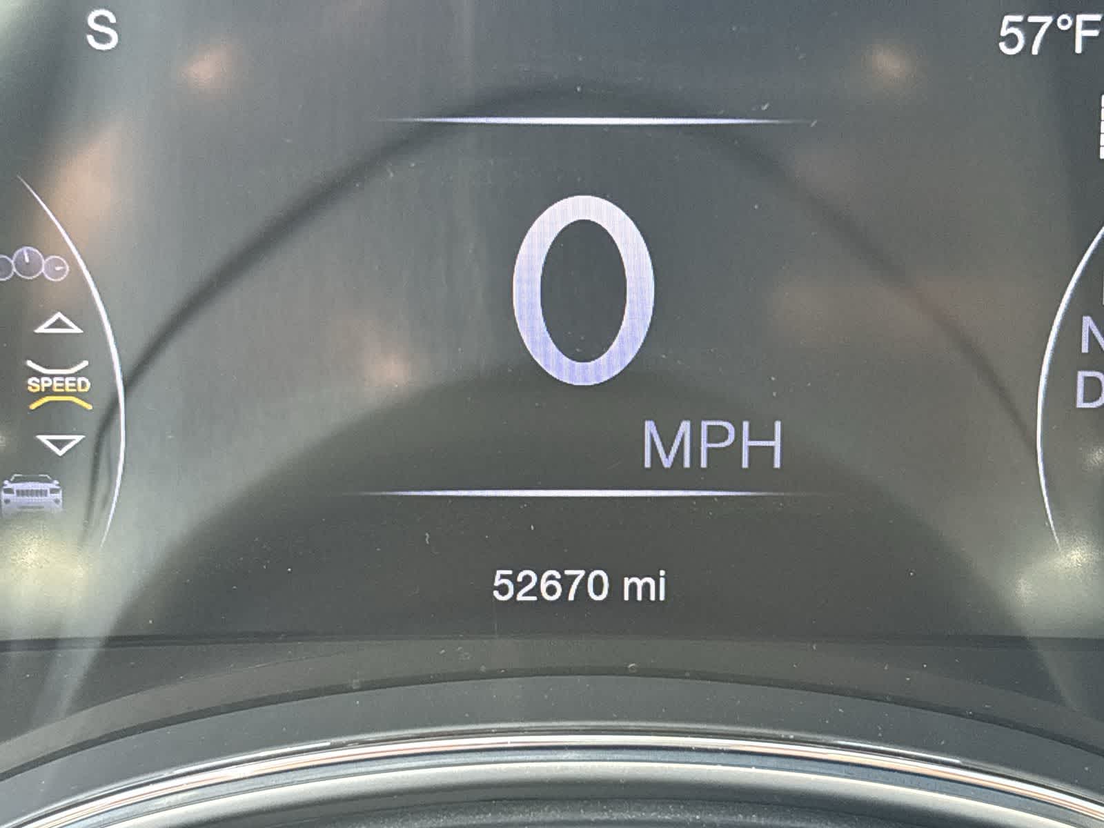 Thumbnail: 2018 Jeep Grand Cherokee - 16